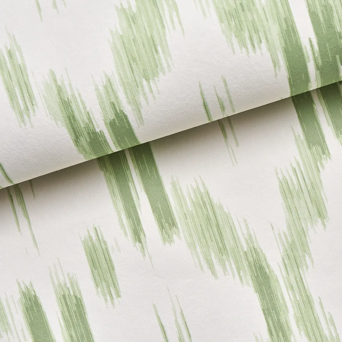 SANTA MONICA - LEAF GREEN Schumacher Wallpaper | Wallpaper T SANTA MONICA LEAF GREEN Schumacher Wallpaper wallpaper - SKU 5014372