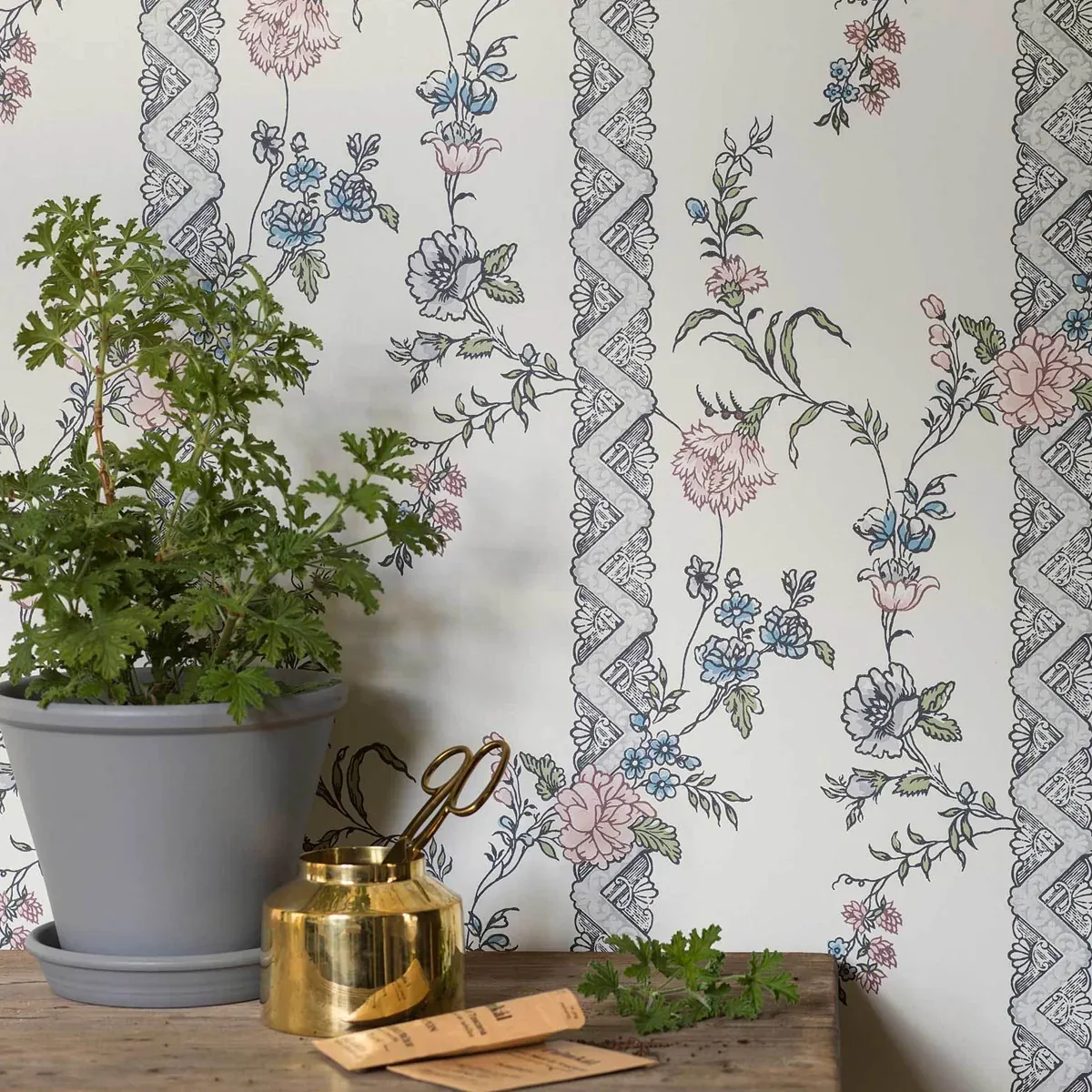 SLOTTSTEATERN MULTI Schumacher Wallpaper wallpaper - SKU 4507