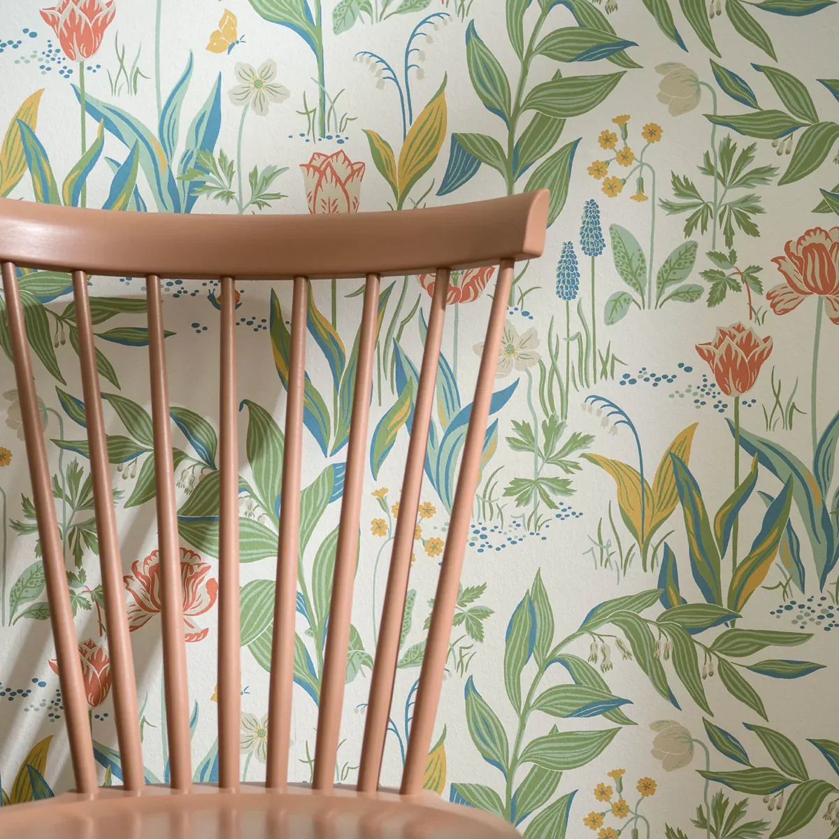 SPRING GARDEN IVORY MULTI Schumacher Wallpaper wallpaper - SKU 7218