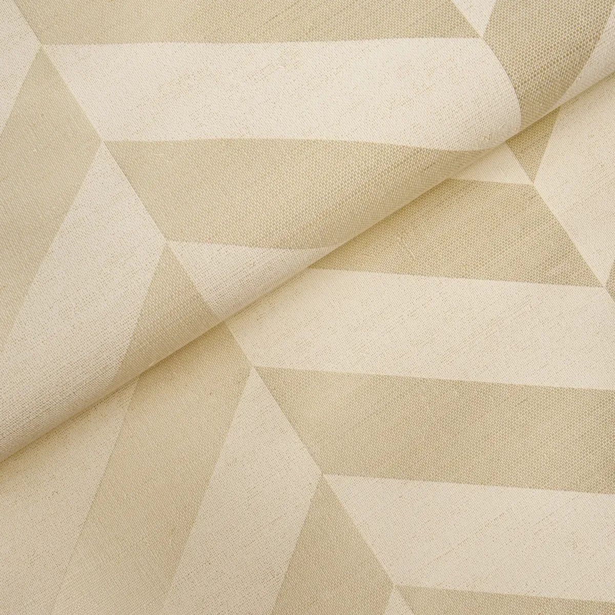 STAGGERED CHEVRON SISAL - IVORY Schumacher Wallpaper | Wallp STAGGERED CHEVRON SISAL IVORY Schumacher Wallpaper wallpaper - SKU 5016560