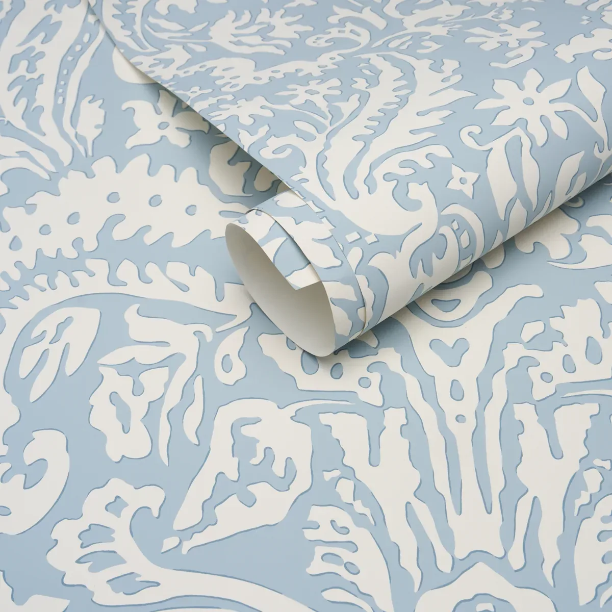 SUFFOLK DAMASK - BLUE Schumacher Wallpaper | Wallpaper Twins SUFFOLK DAMASK BLUE Schumacher Wallpaper wallpaper - SKU 5017721