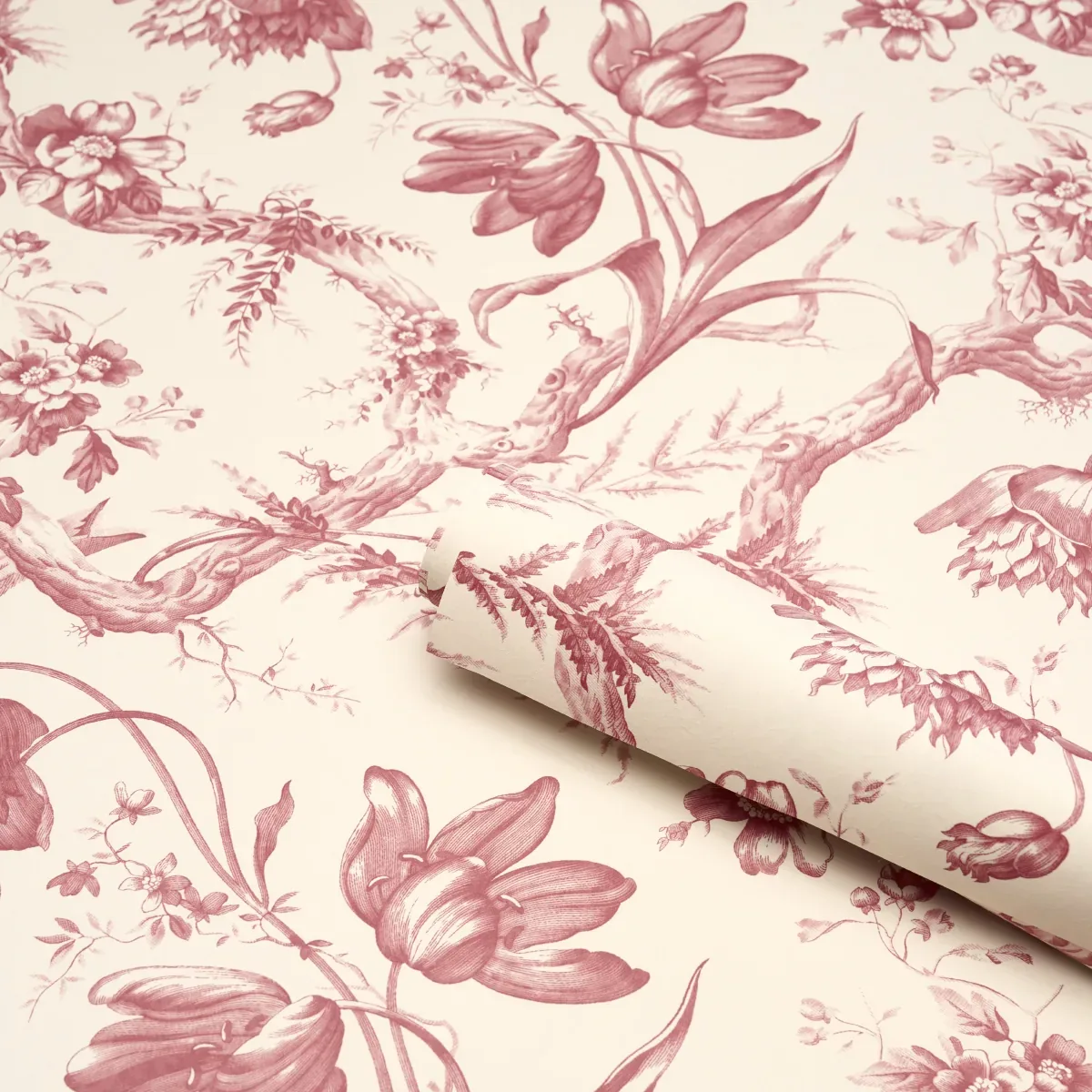 TOILE DE FLEURS - ROUGE Schumacher Wallpaper | Wallpaper Twi TOILE DE FLEURS ROUGE Schumacher Wallpaper wallpaper - SKU 5009122