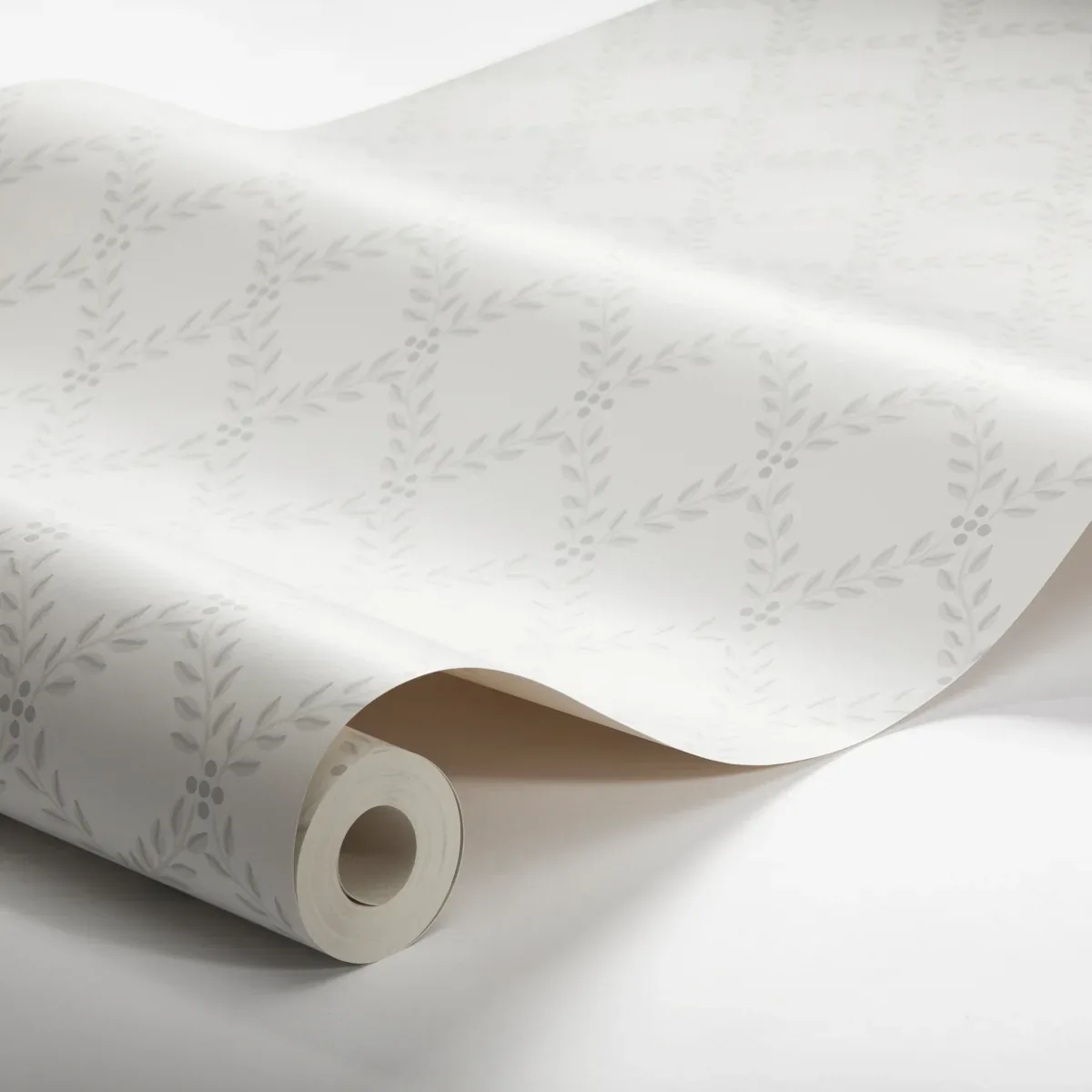 TRELLIS LEAVES GREY Schumacher Wallpaper wallpaper - SKU 7670
