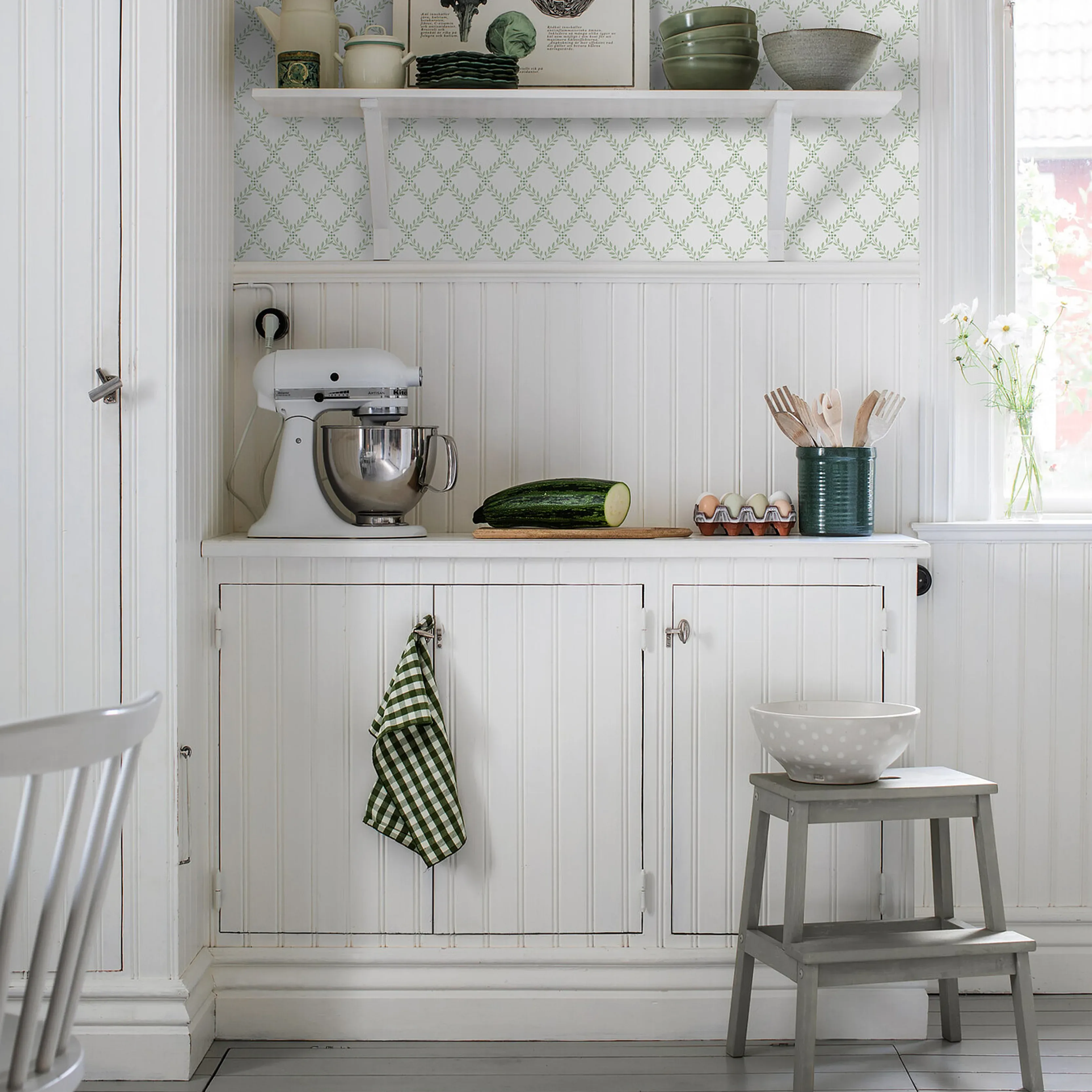 TRELLIS LEAVES LEAF Schumacher Wallpaper wallpaper - SKU 7671
