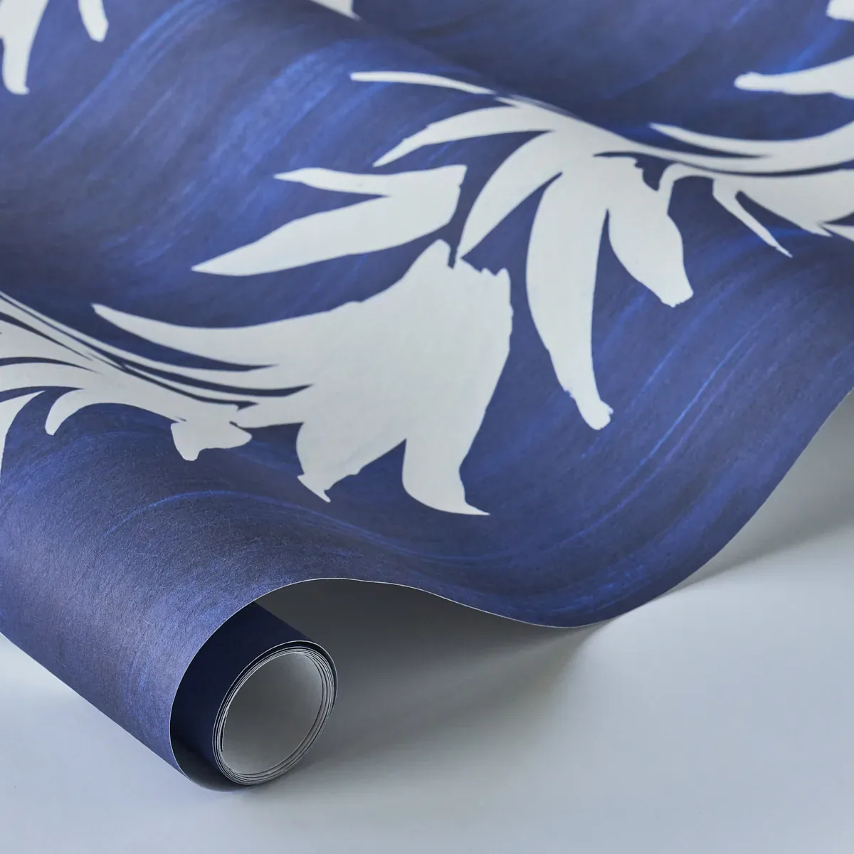 WHITE LOTUS - COBALT Schumacher Wallpaper | Wallpaper Twins WHITE LOTUS COBALT Schumacher Wallpaper wallpaper - SKU 5013661
