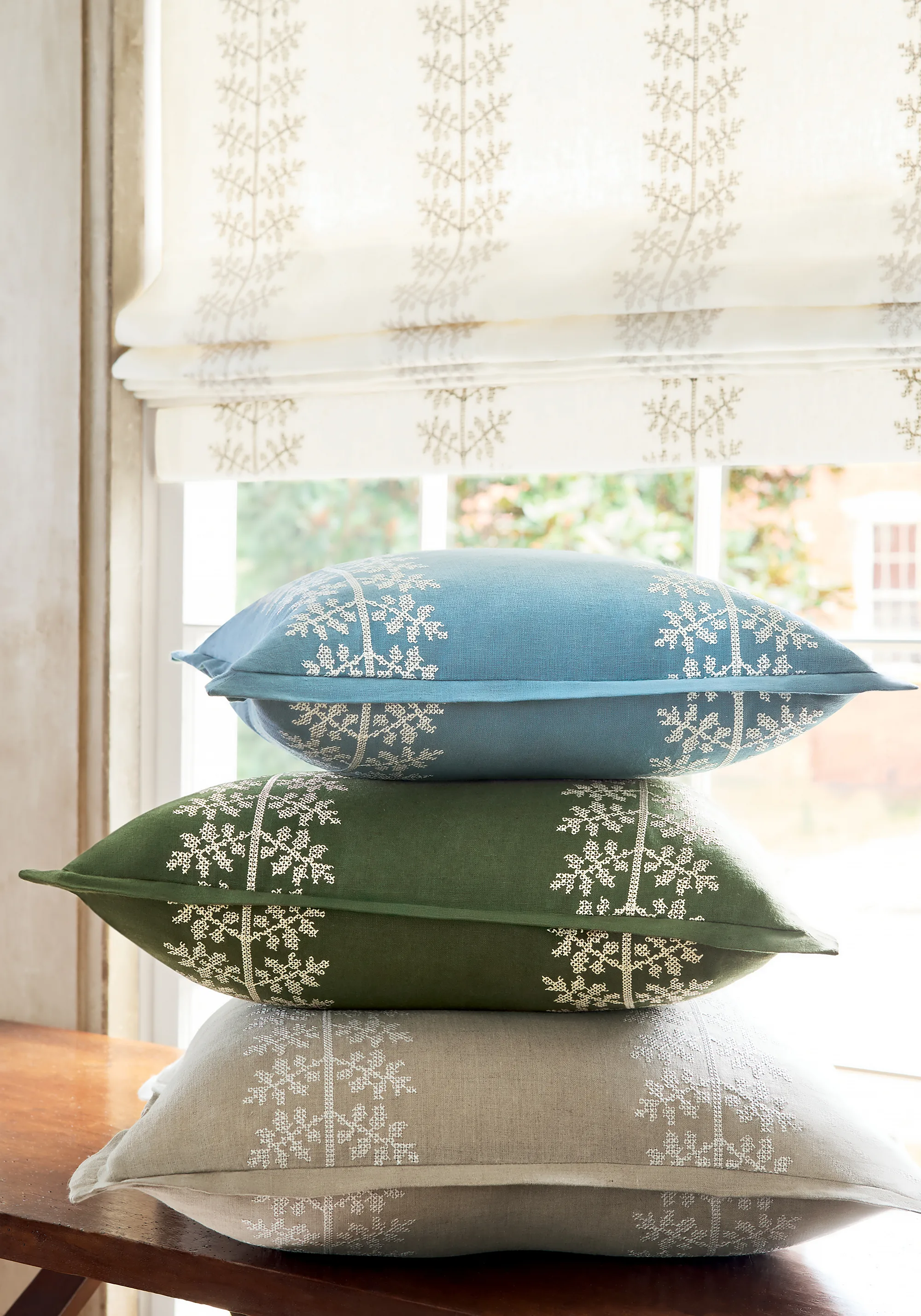 Thibaut Amble Embroidery in Mineral (W710507)