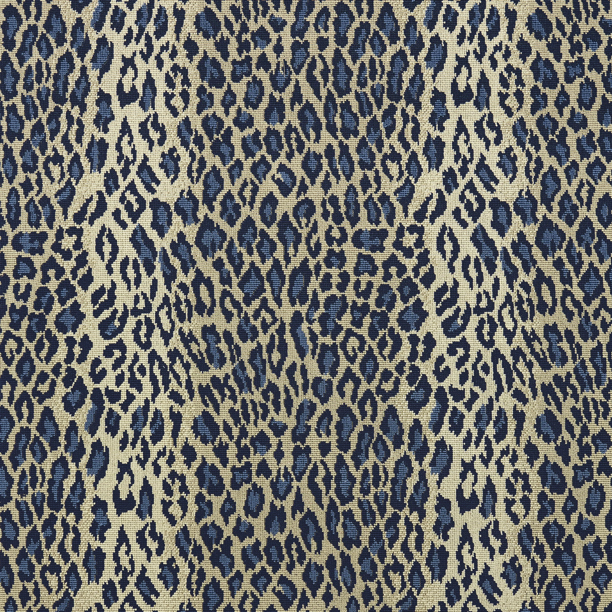Thibaut Amur in Navy (W80437)