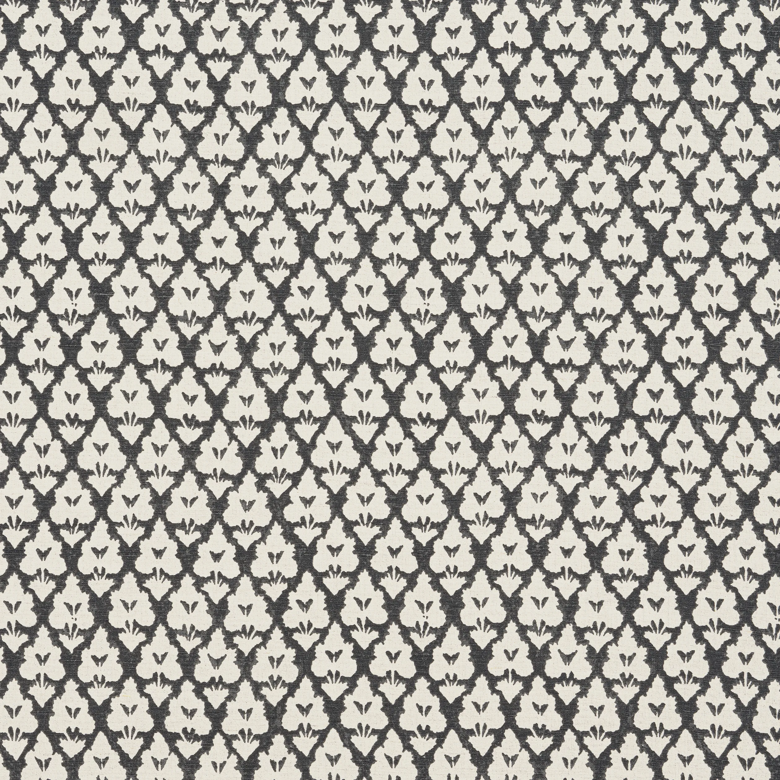 F910835 | Arboreta – Charcoal