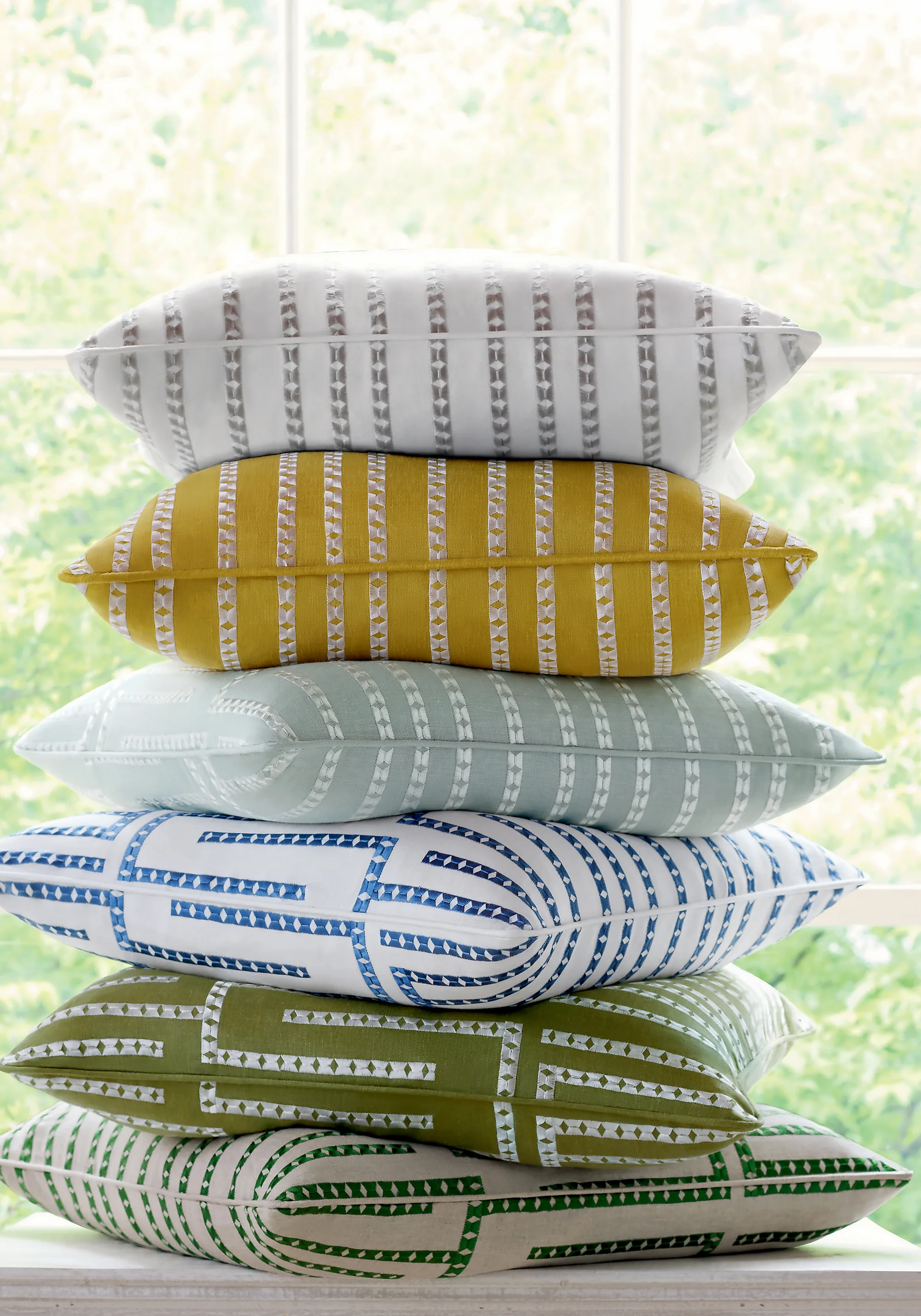 Thibaut Architect Embroidery in Cloud (W713626)