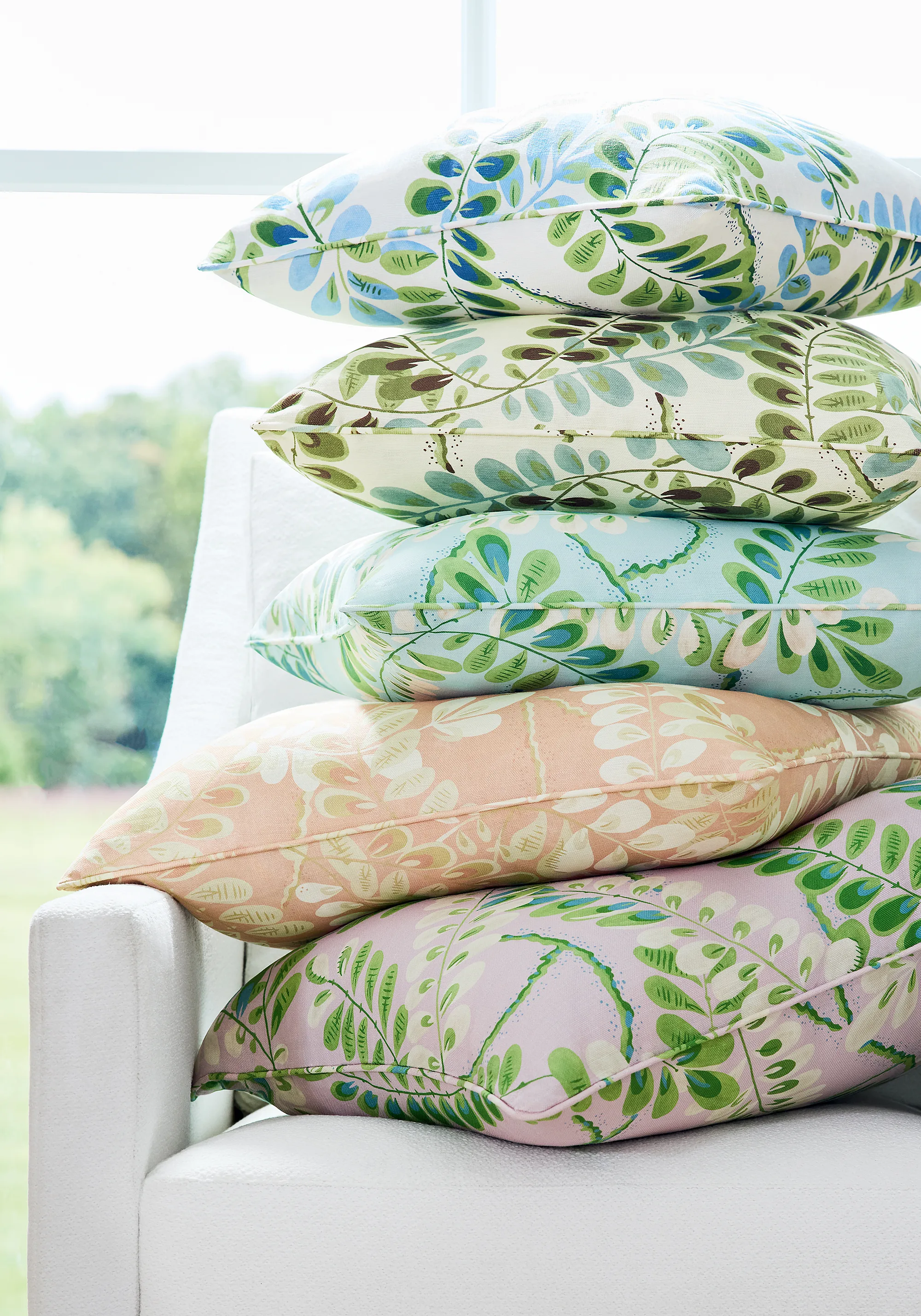 Thibaut Augusta in Lavender (F945037)