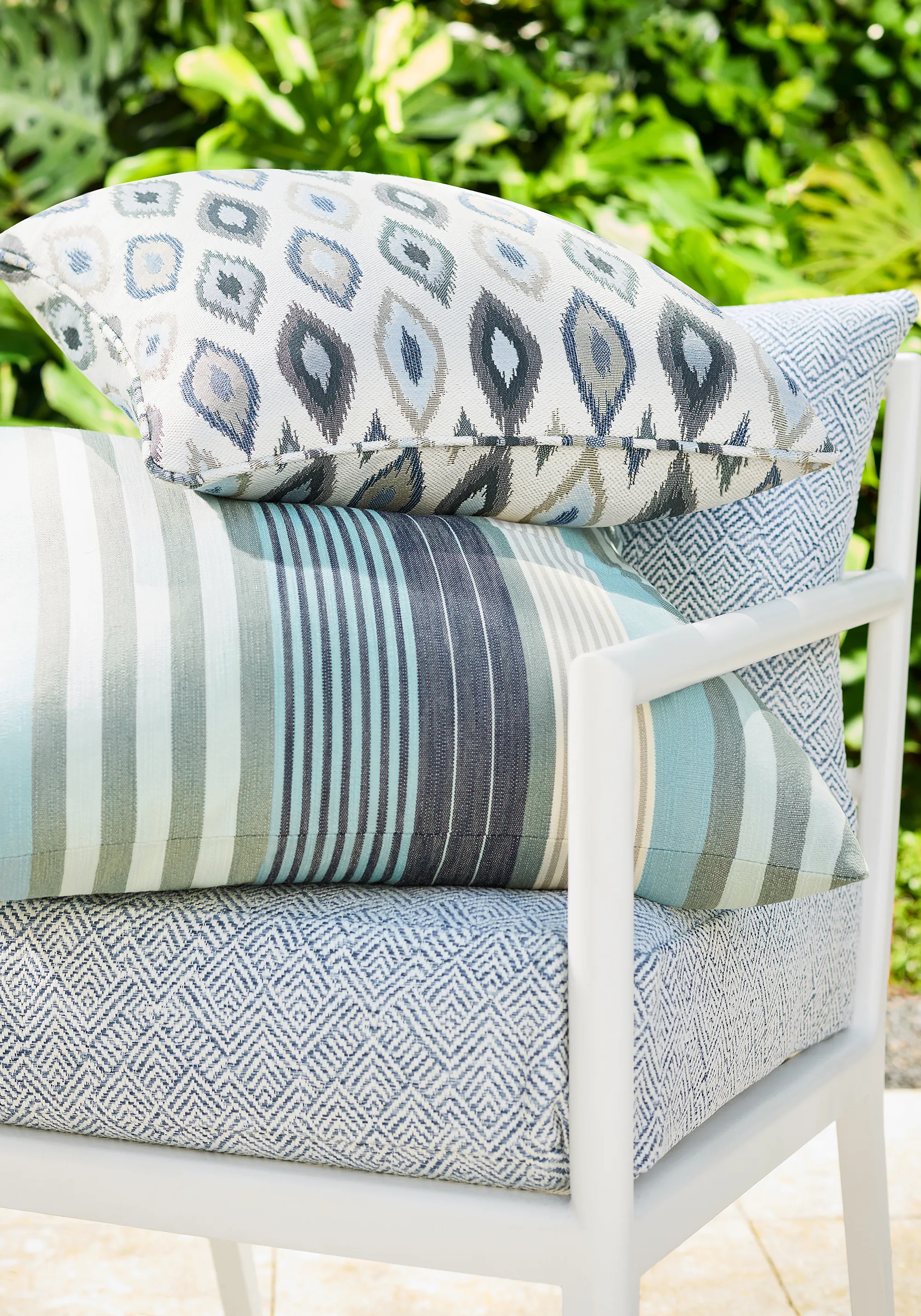 Thibaut Beliza in Navy and Sky (W81799)
