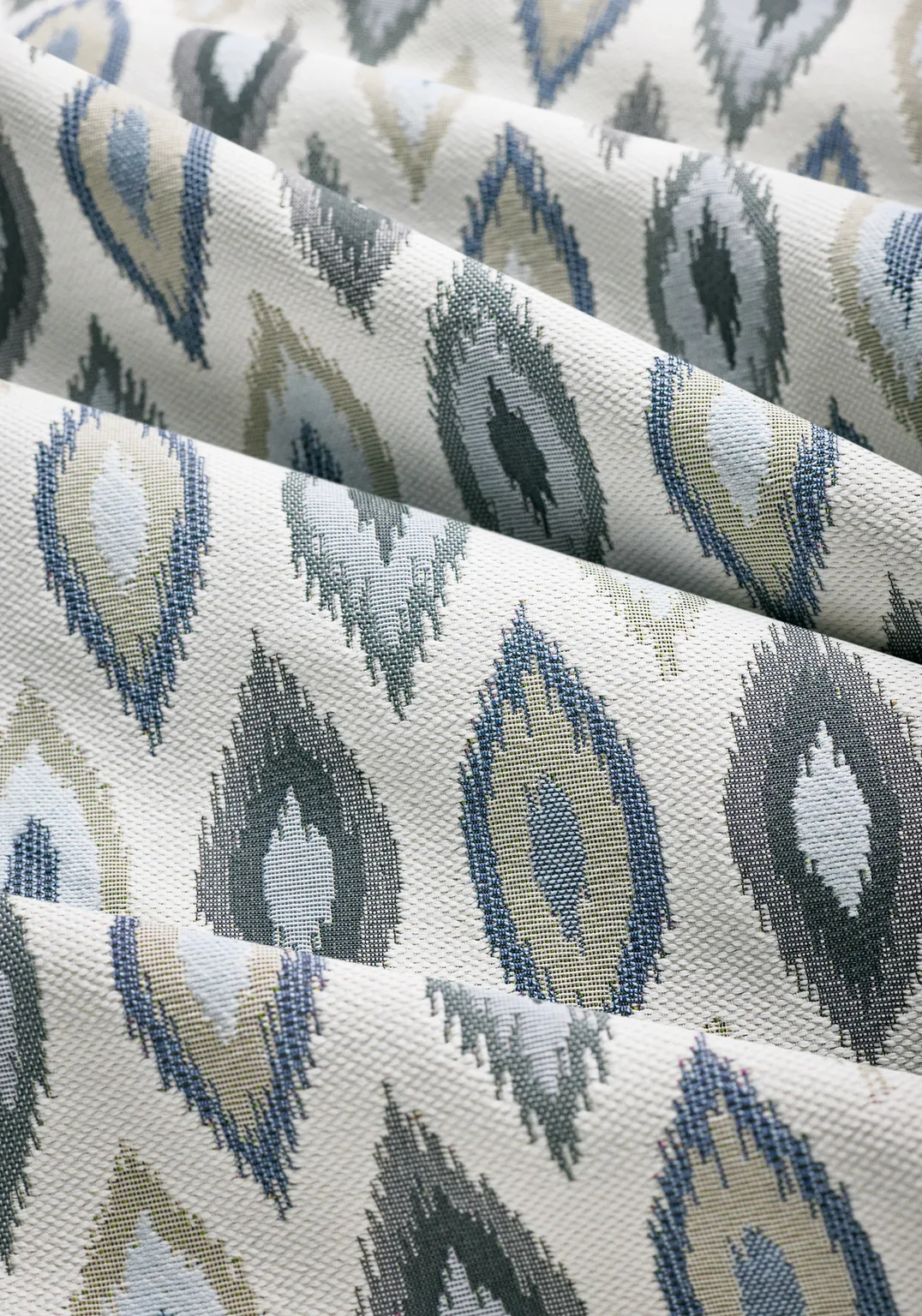 Thibaut Beliza in Navy and Sky (W81799)