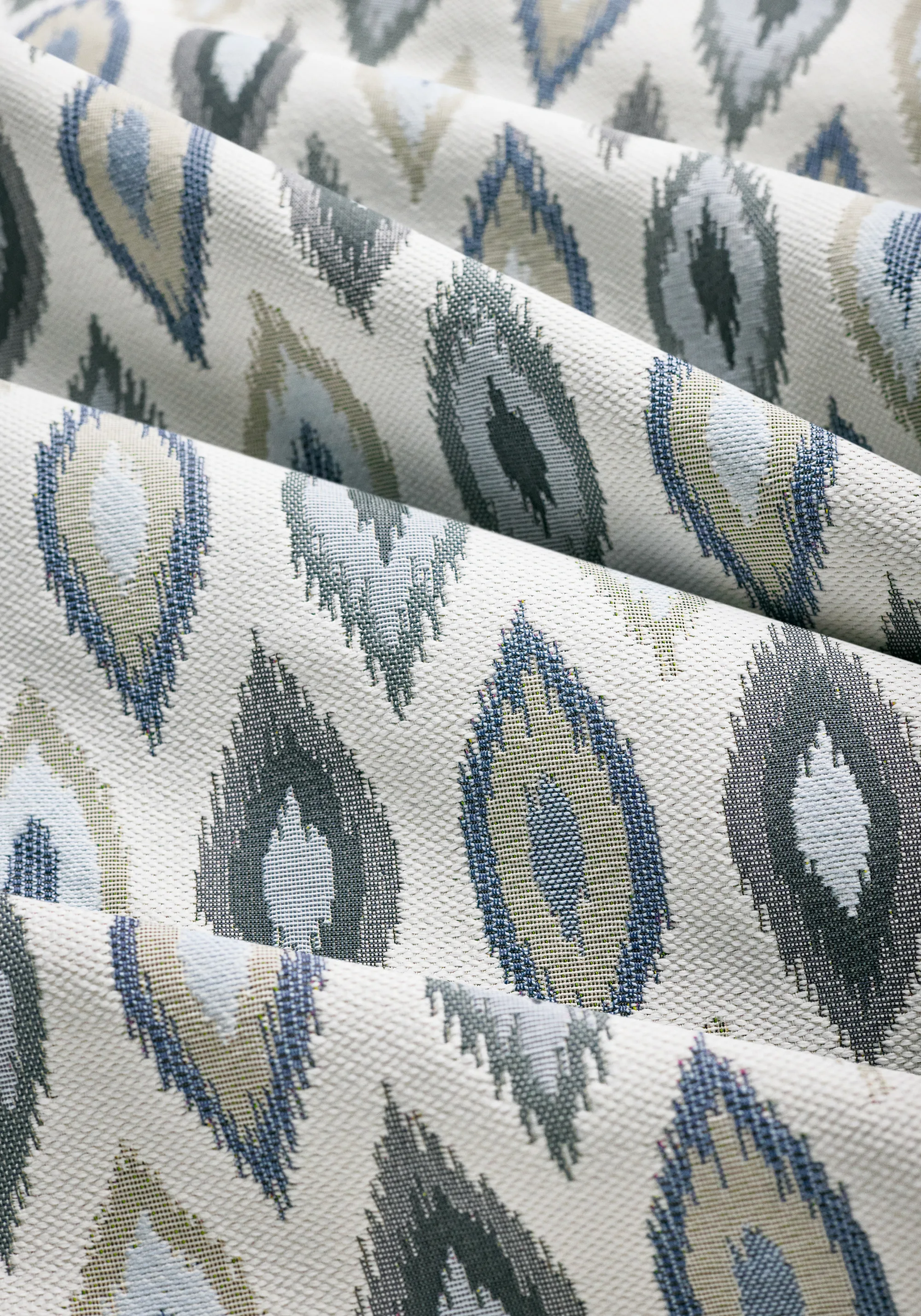 Thibaut Beliza in Navy and Sky (W81799)