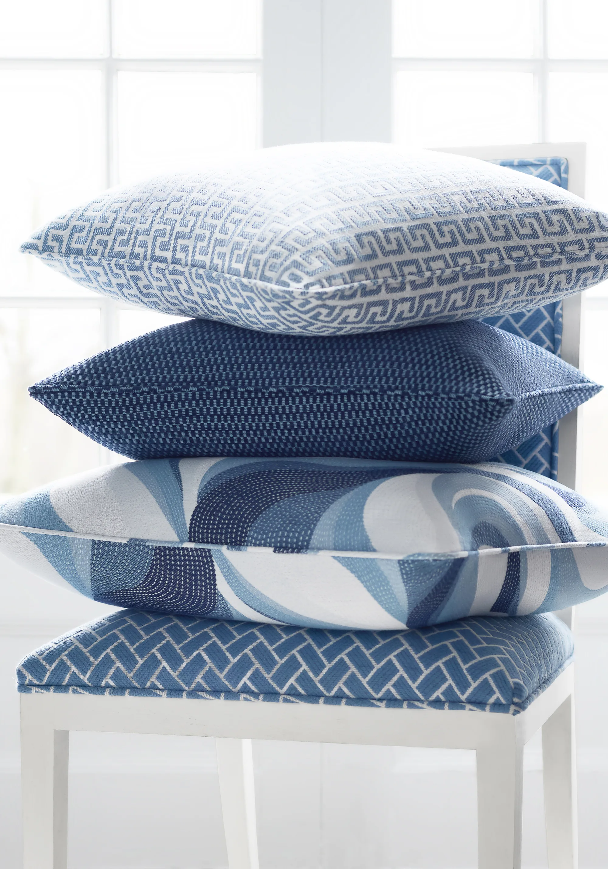 Thibaut Block Texture in Marine (W74239)