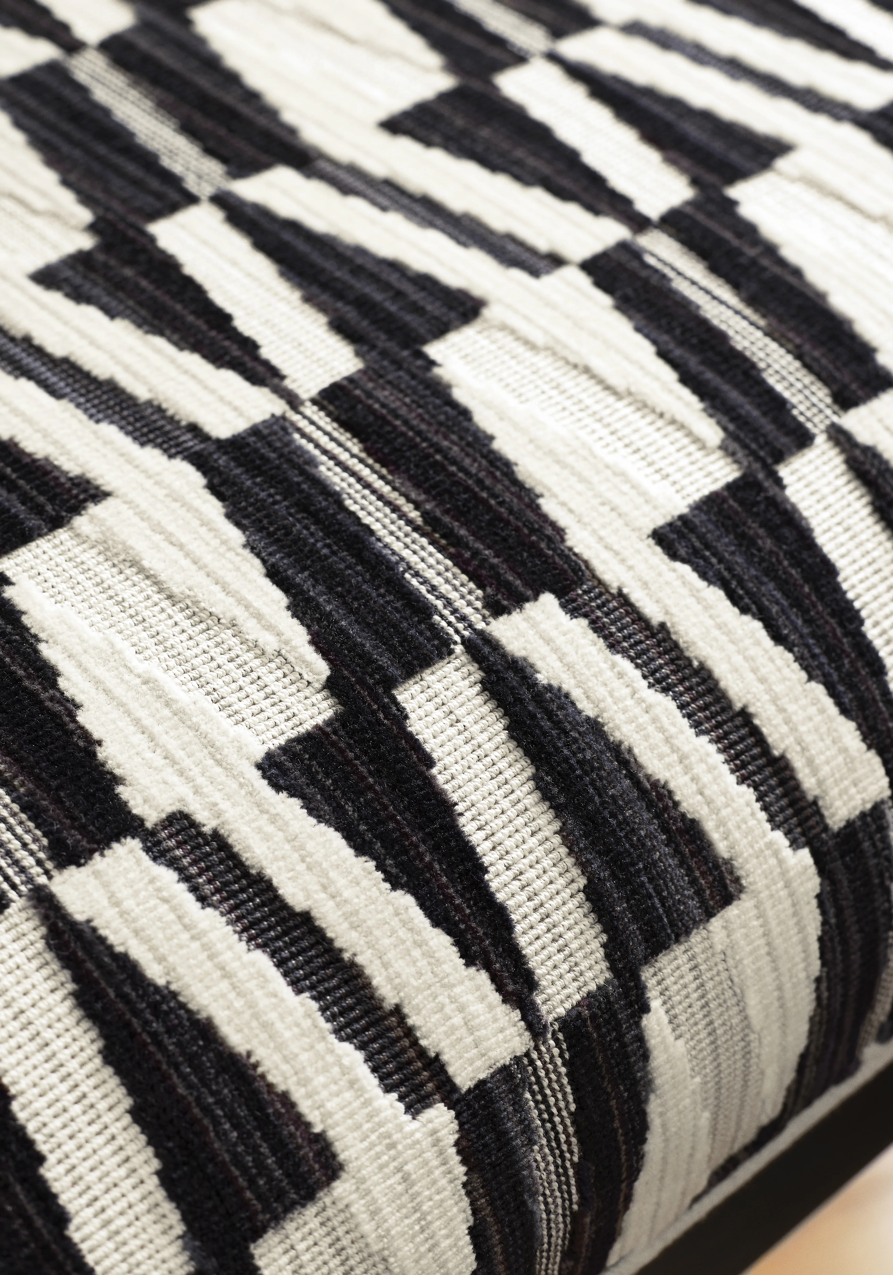 Thibaut Bossa Nova Velvet in Midnight (W72813)