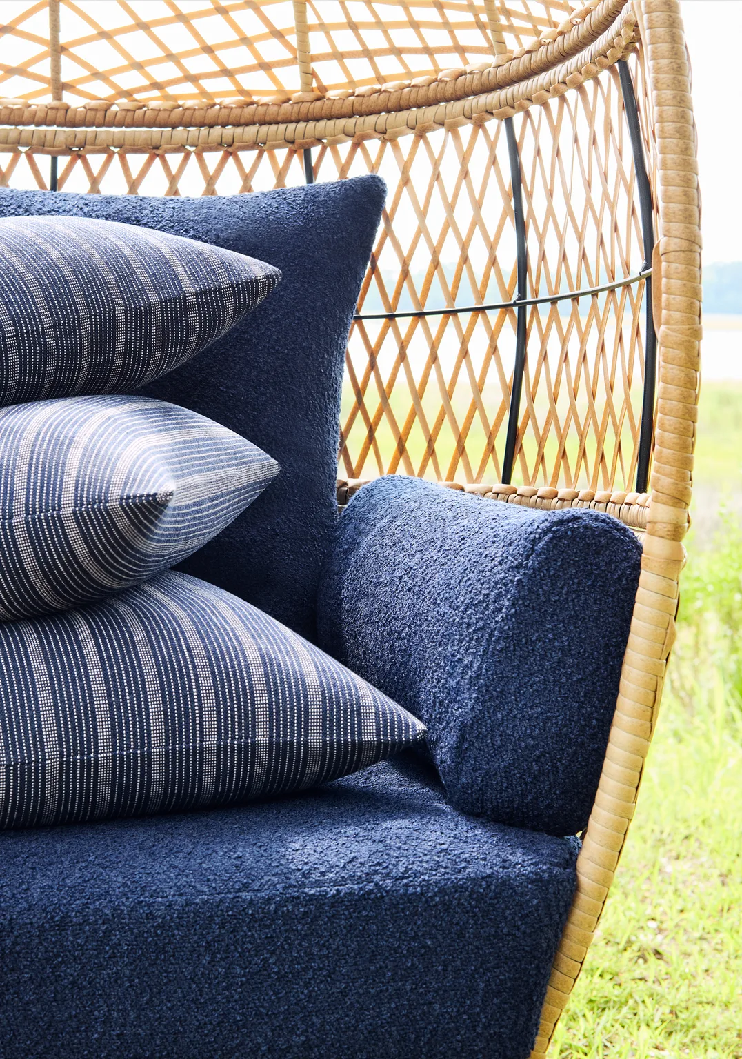 Thibaut Capra in Navy (W8591)