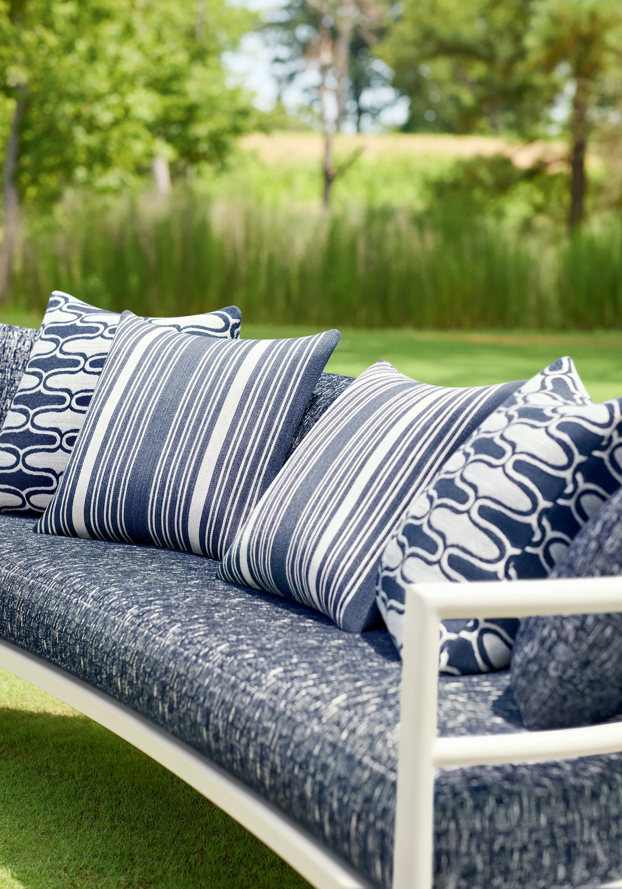 Thibaut Cestino in Navy (W8522)