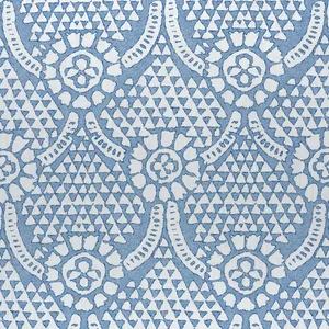 Thibaut Chamomile in Blue and White (F914314)