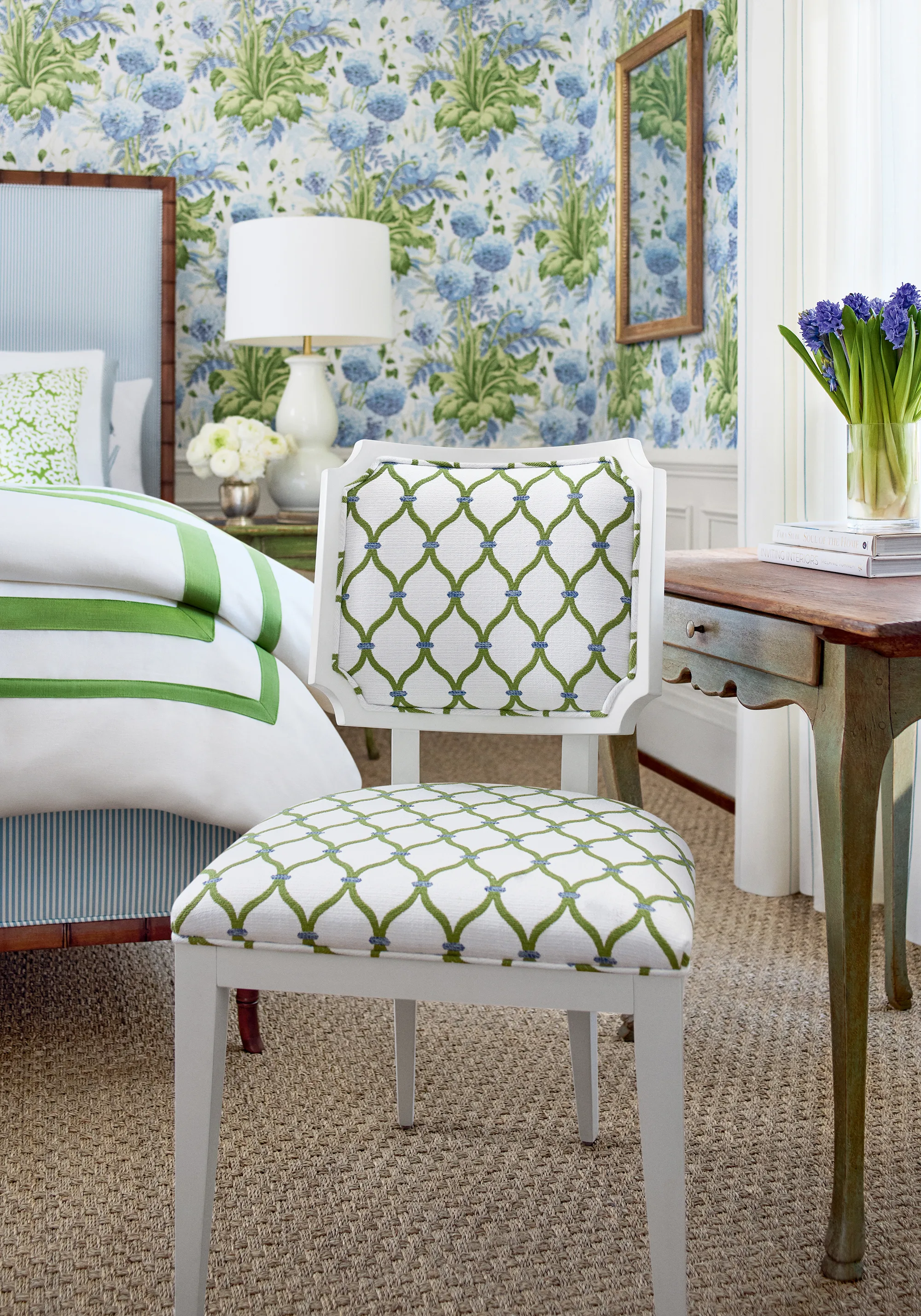 Thibaut Chandler in Leaf (W81936)