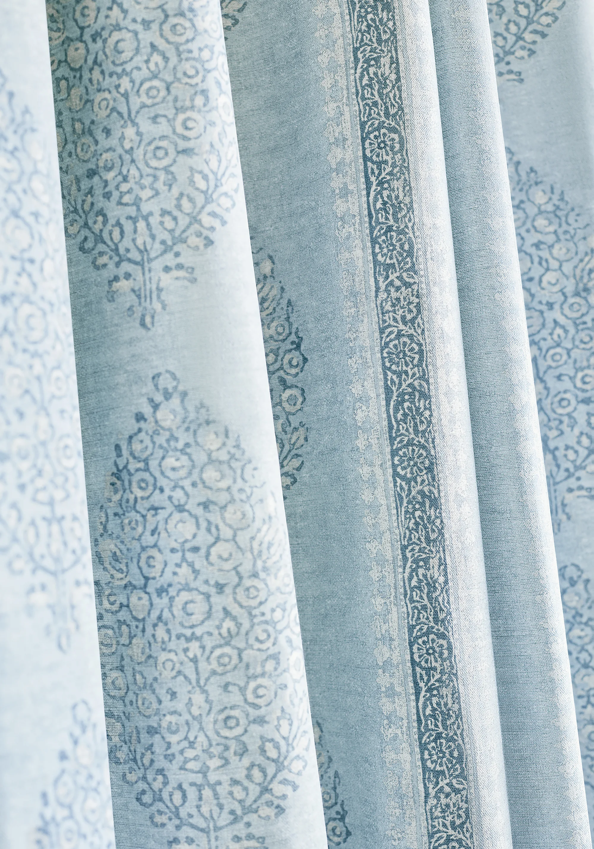 Thibaut Chappana in Slate Blue (F910235)