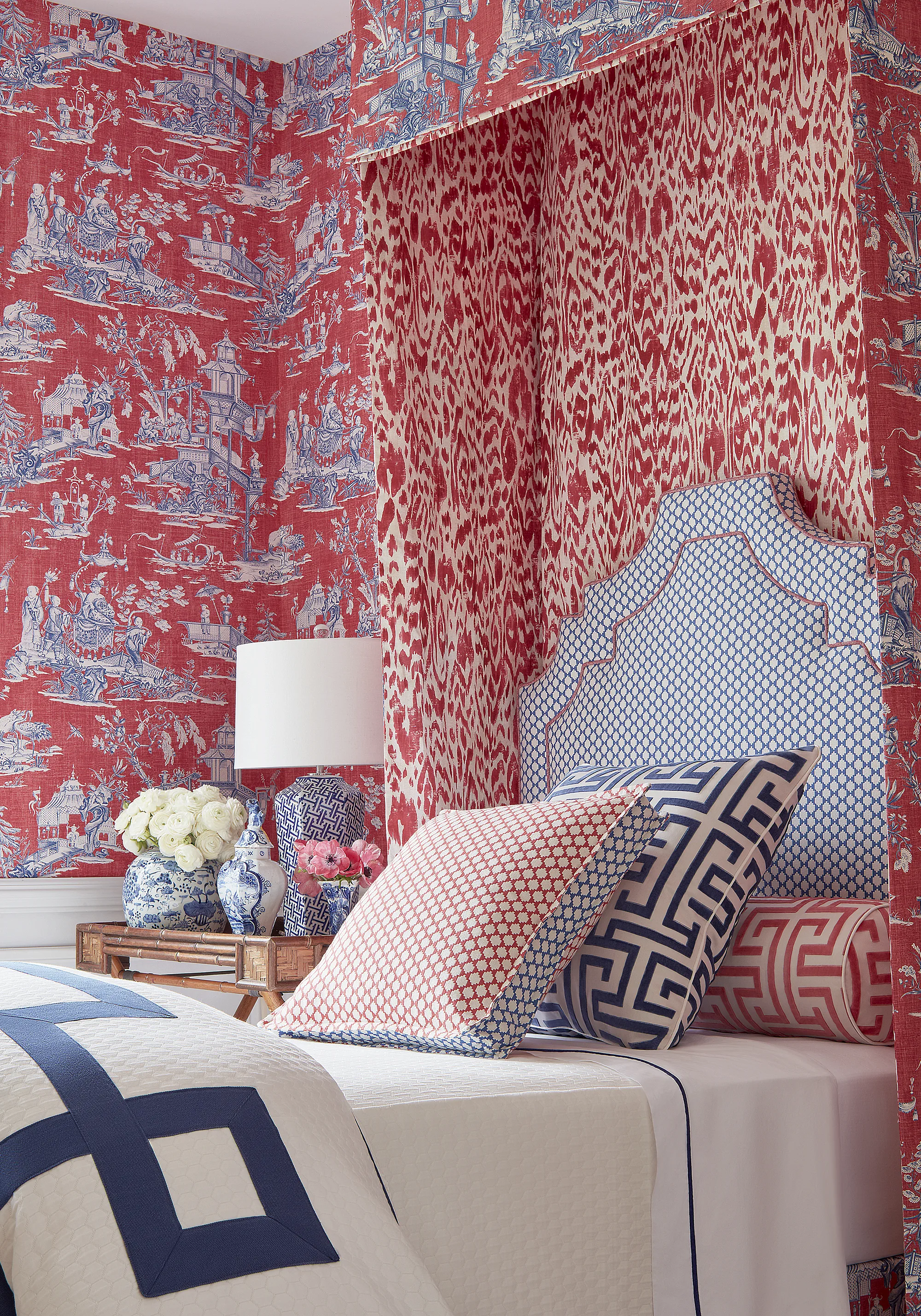 Thibaut Cheng Toile in Red and Blue (F975466)