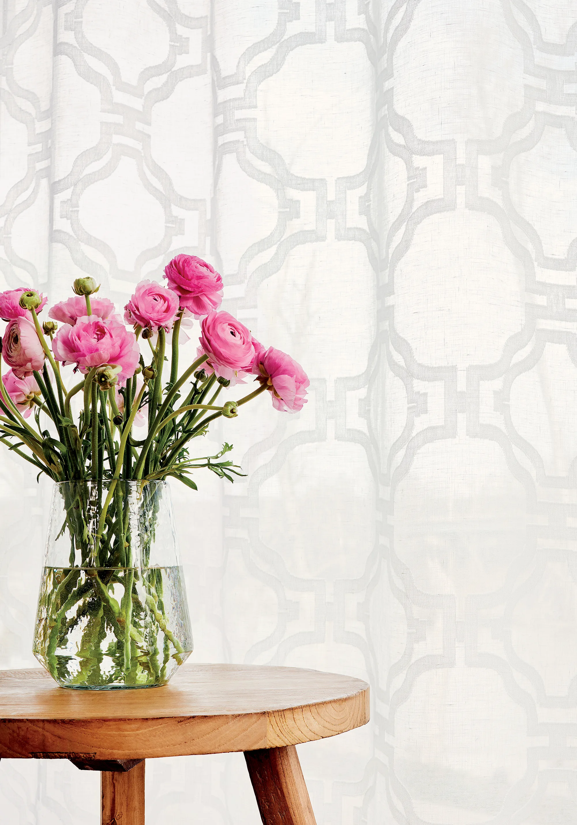 Thibaut Clinton Sheer in Ivory (FWW7103)