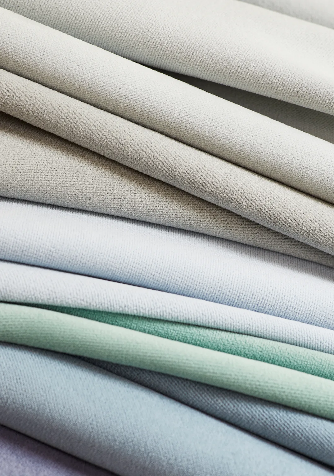 Thibaut Club Velvet in Cloud (W7246)