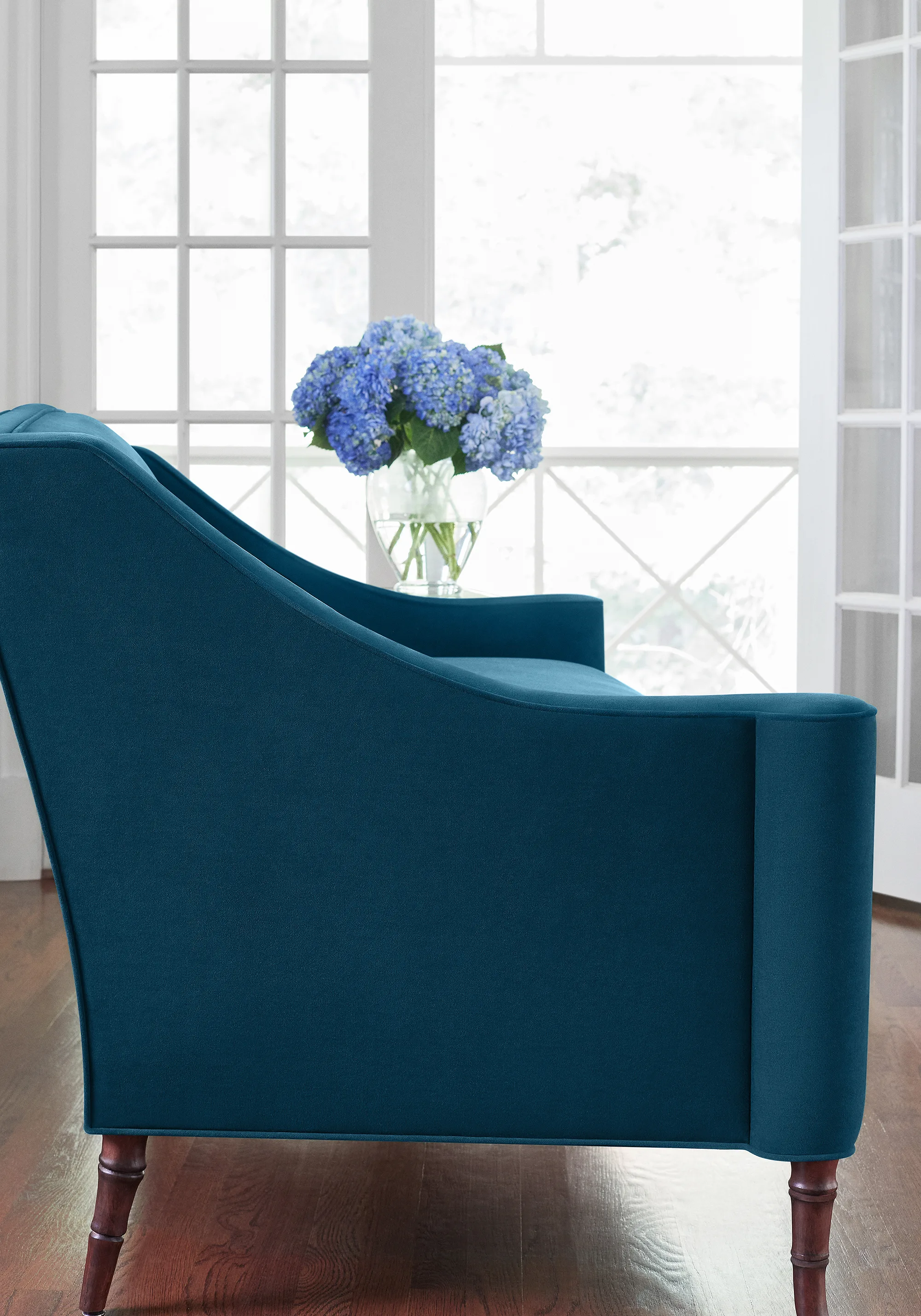 Thibaut Club Velvet in Marine (W7238)