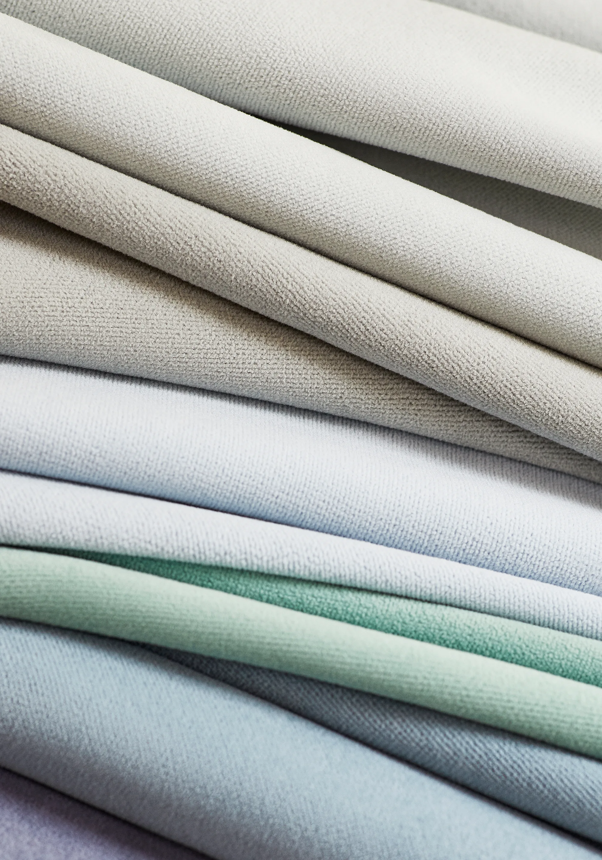 Thibaut Club Velvet in Parchment (W7232)