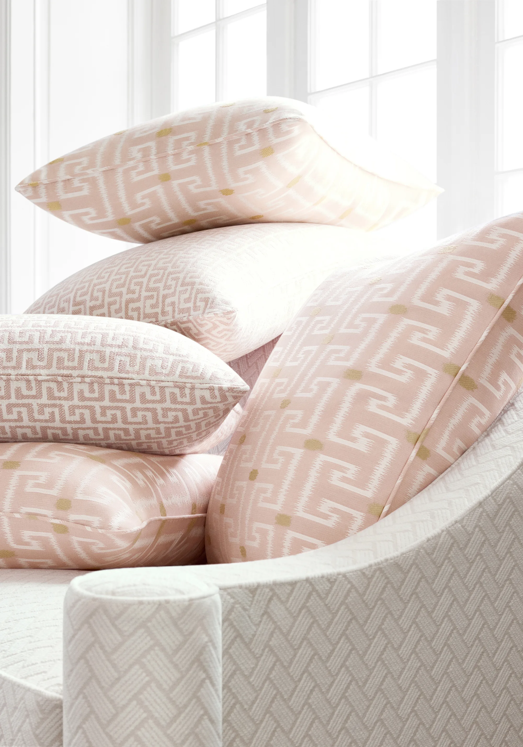 Thibaut Cobblestone in Ivory (W74220)