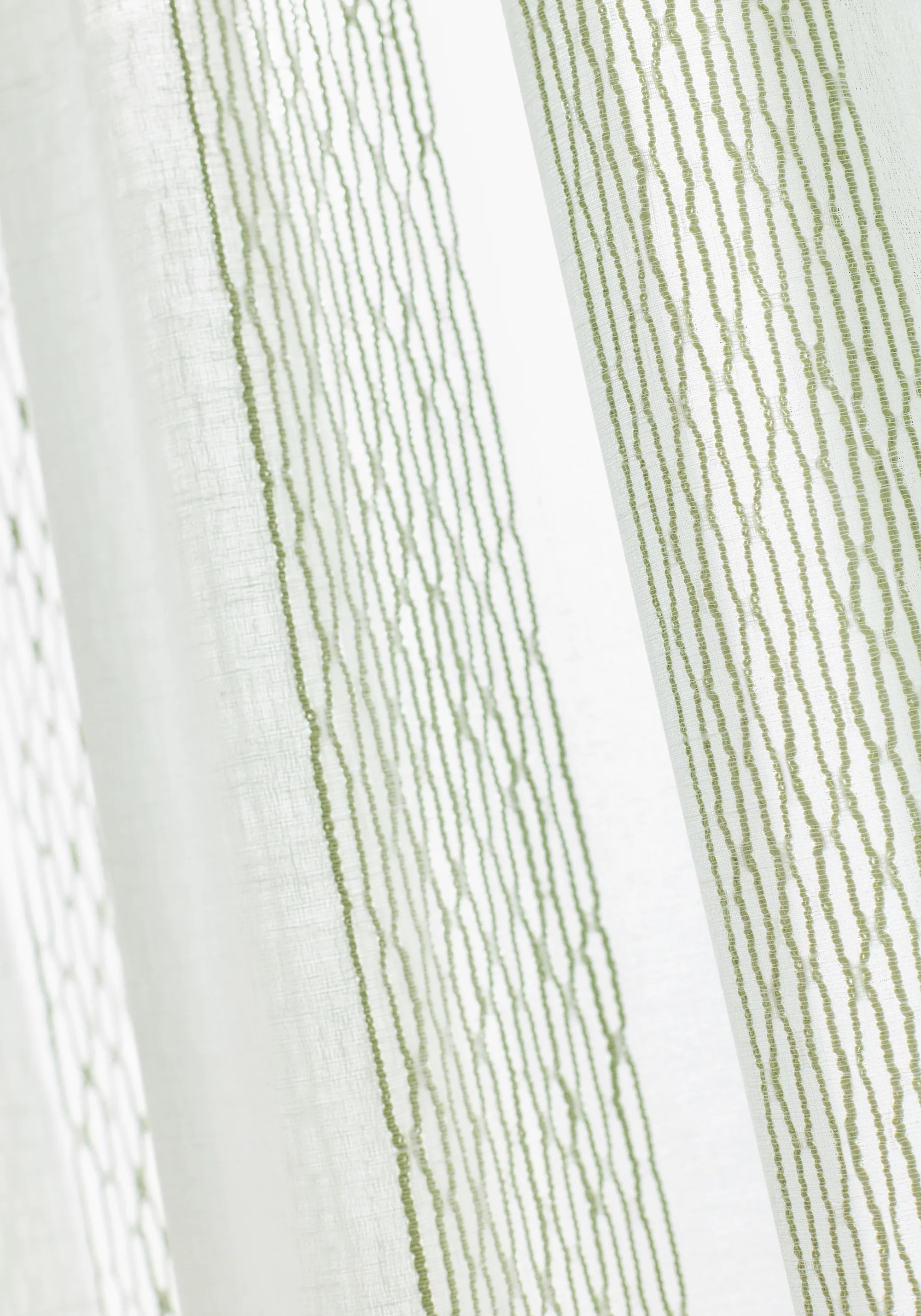 Thibaut Cypress Stripe in Aloe (FWW8266)