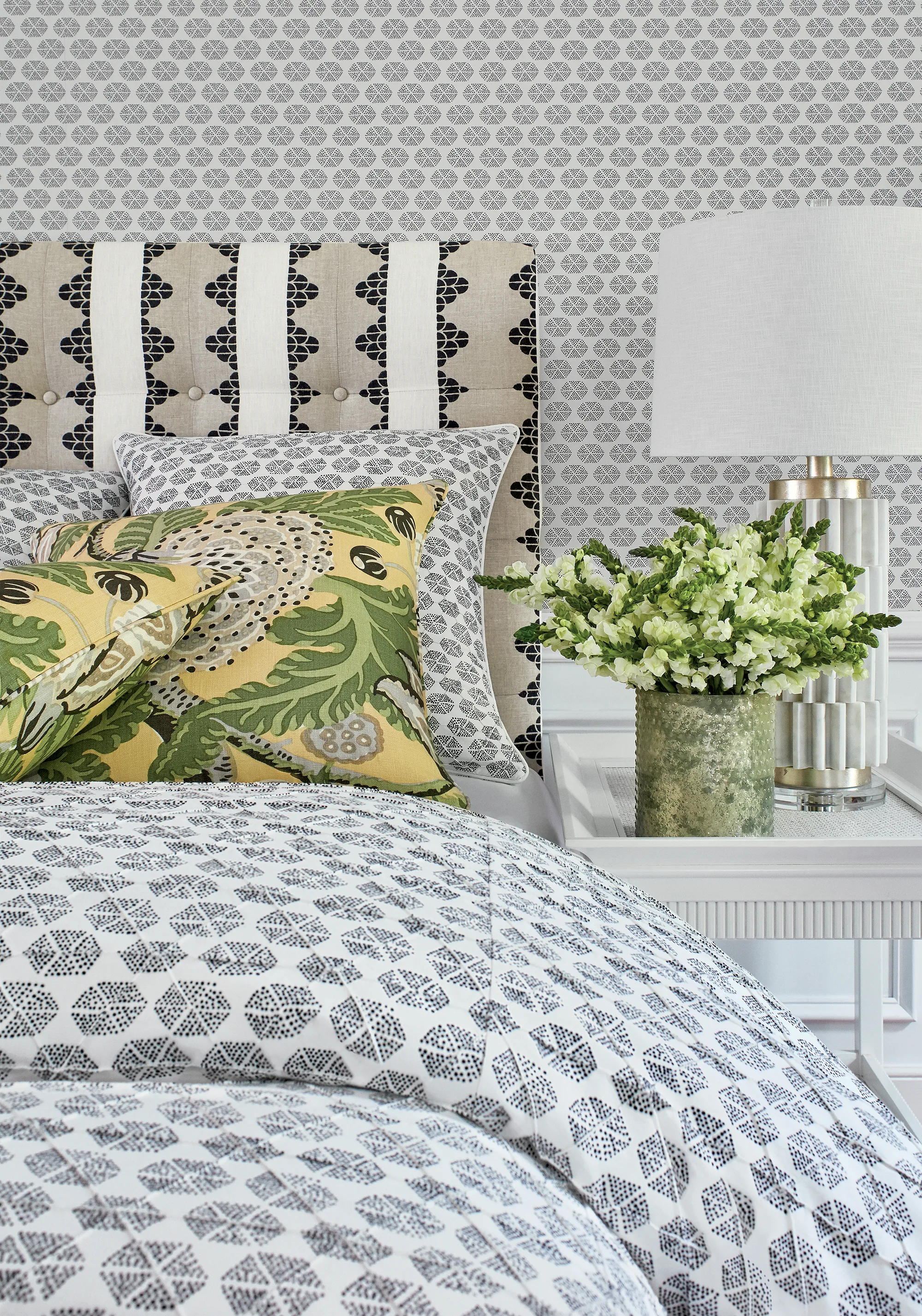 Thibaut Dhara Stripe in Beige and Black (F92939)
