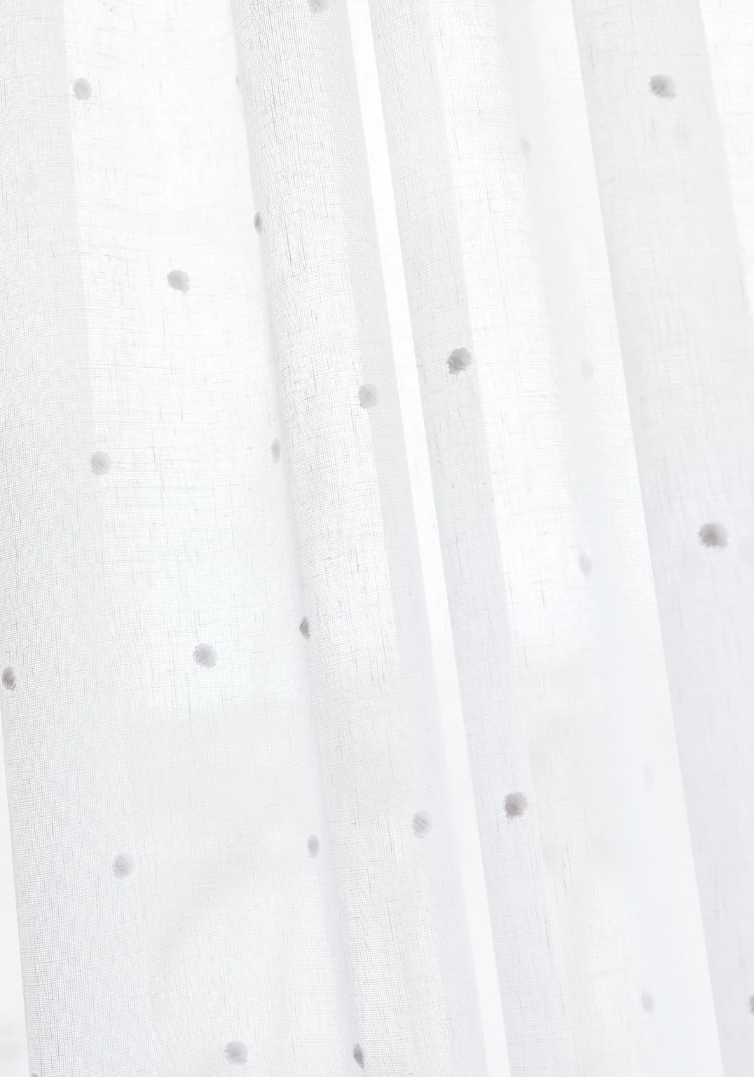 Thibaut Dixie Embroidery in Snow White (FWW7169)
