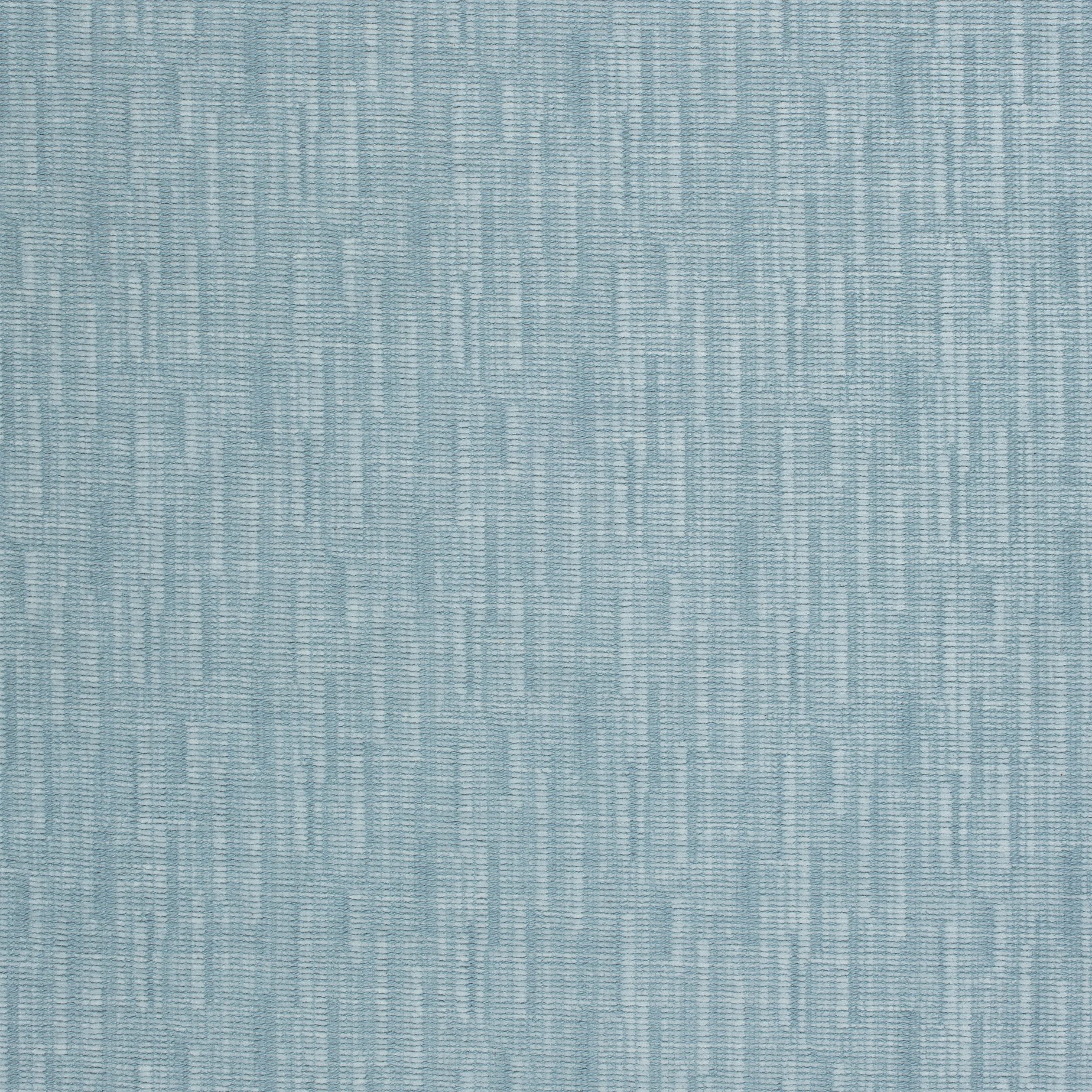 W789121 | Dominic – Sky