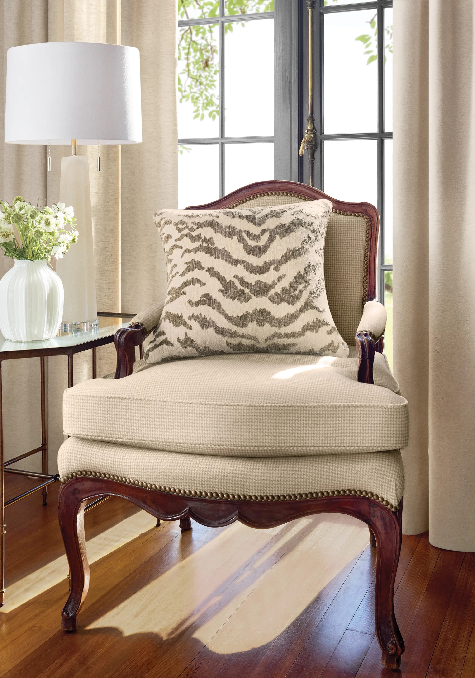 Thibaut Edmund in Almond (W711322)