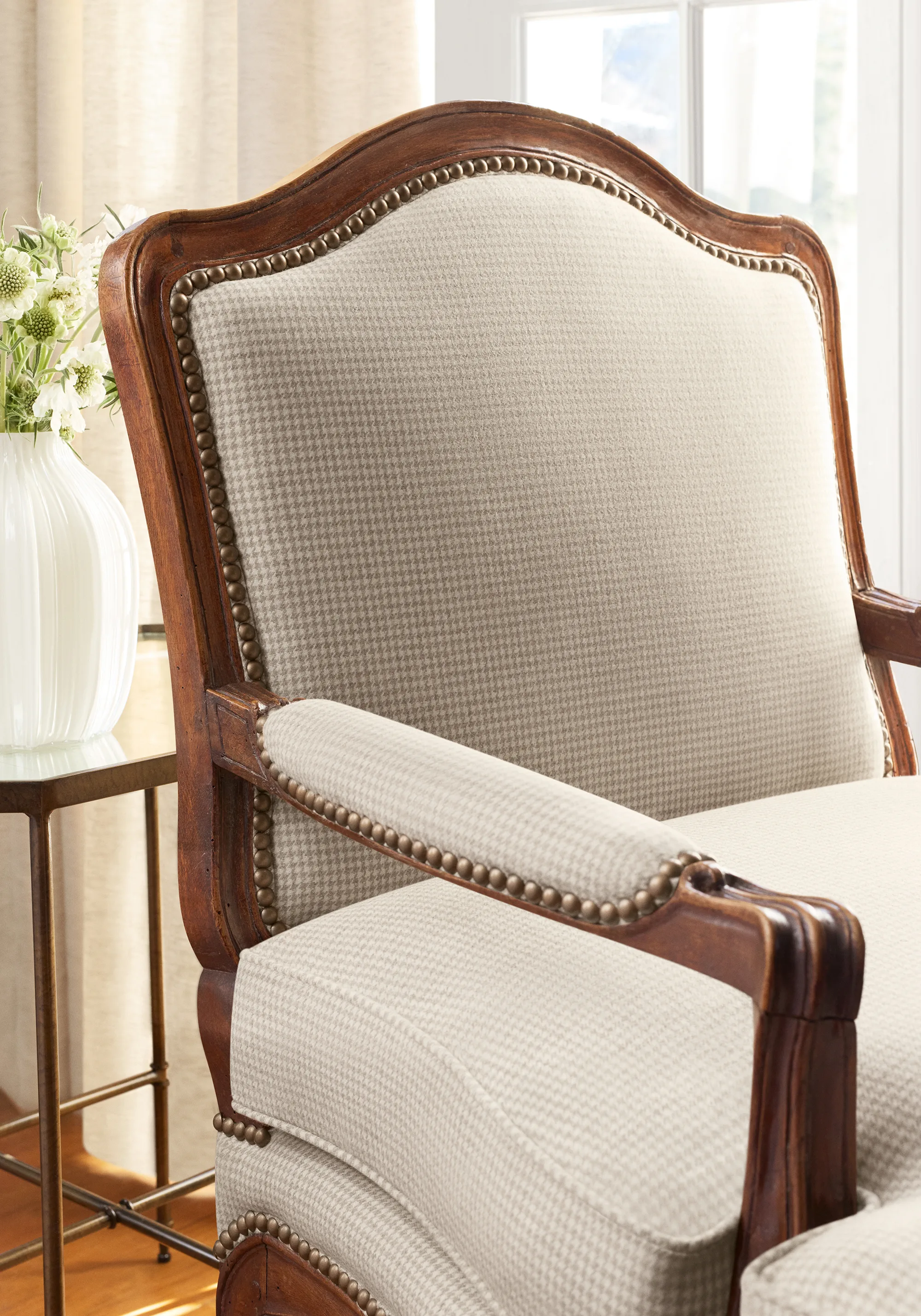 Thibaut Edmund in Almond (W711322)