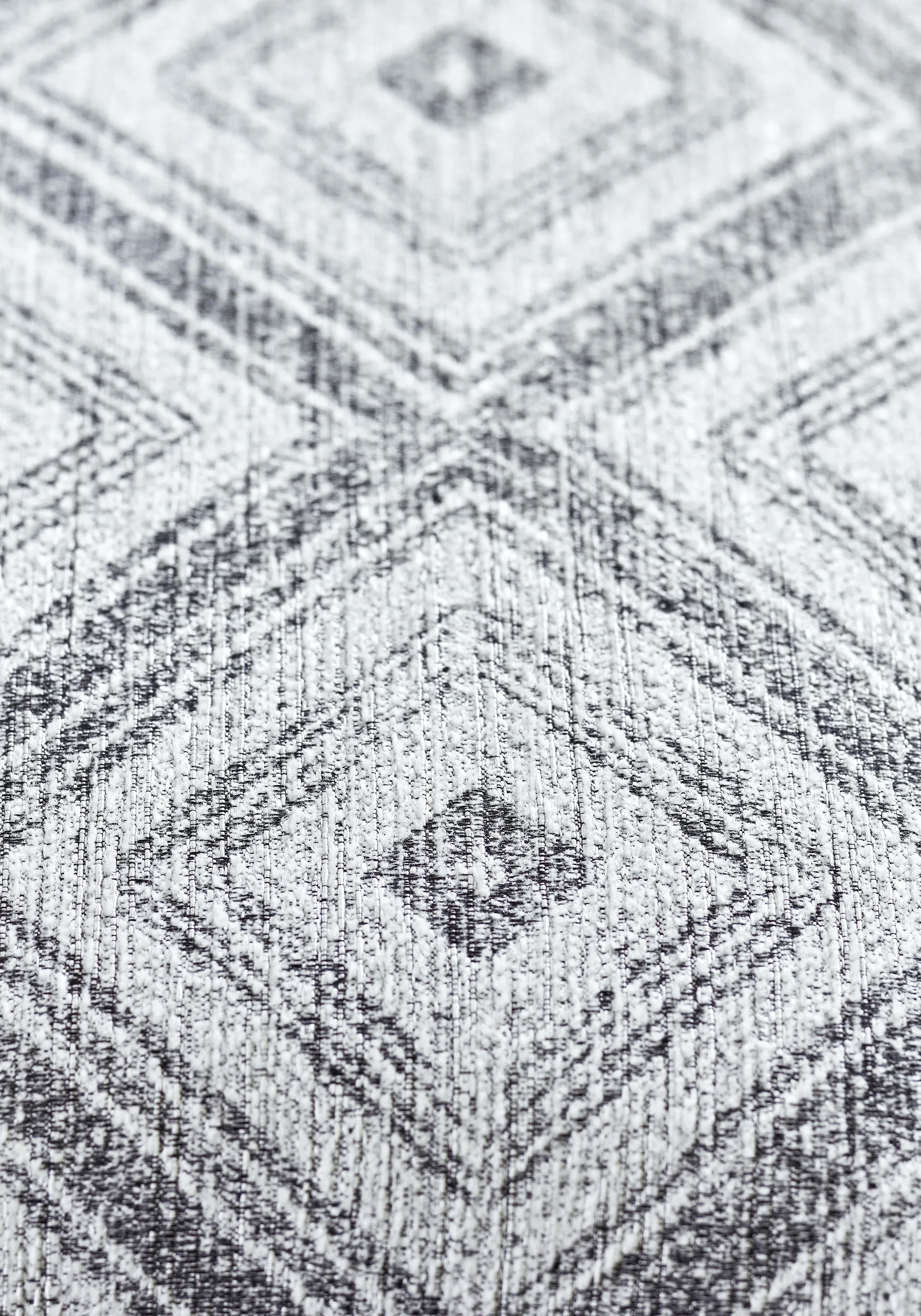 Thibaut Ellison in Black (W789129)