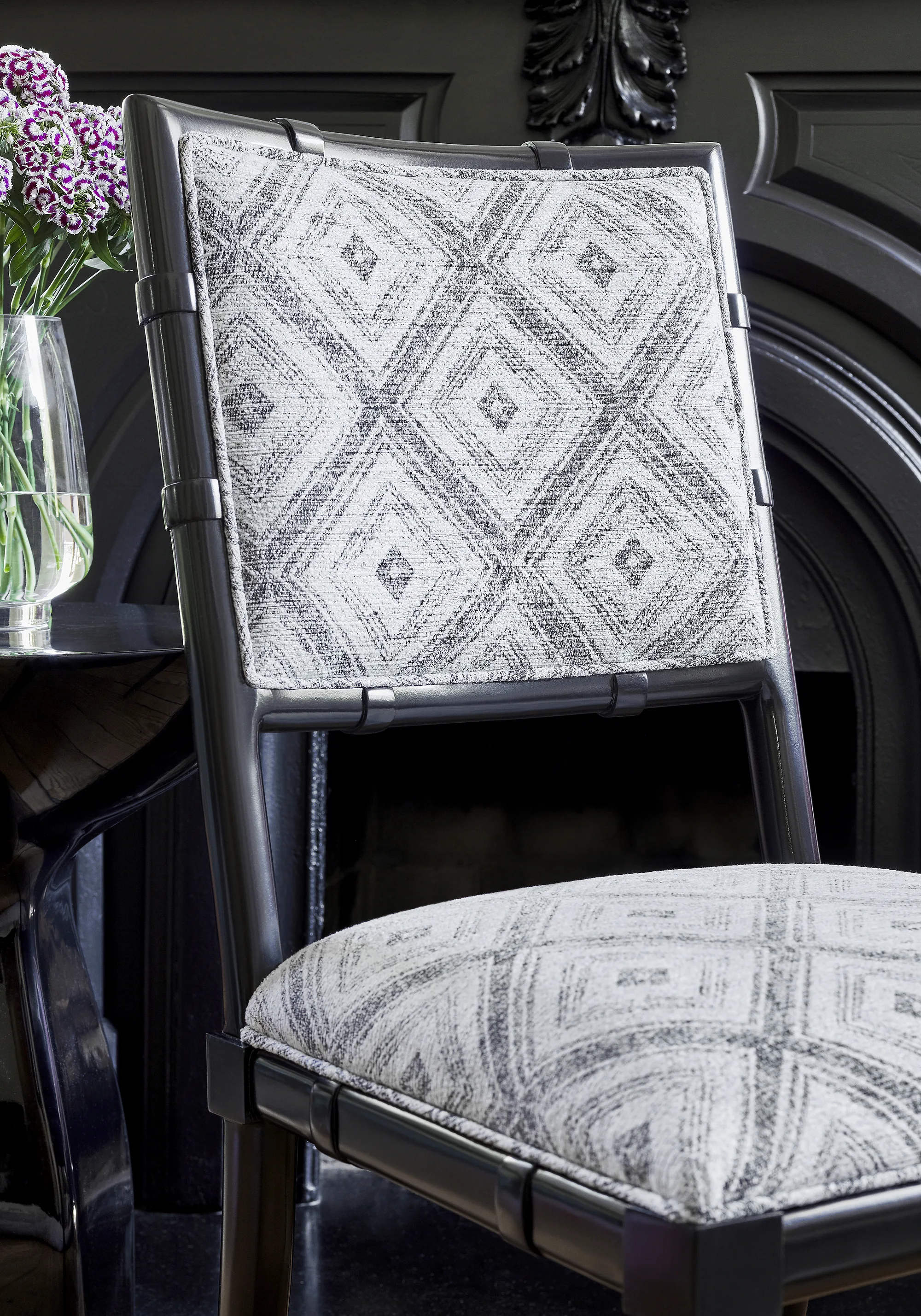 Thibaut Ellison in Black (W789129)