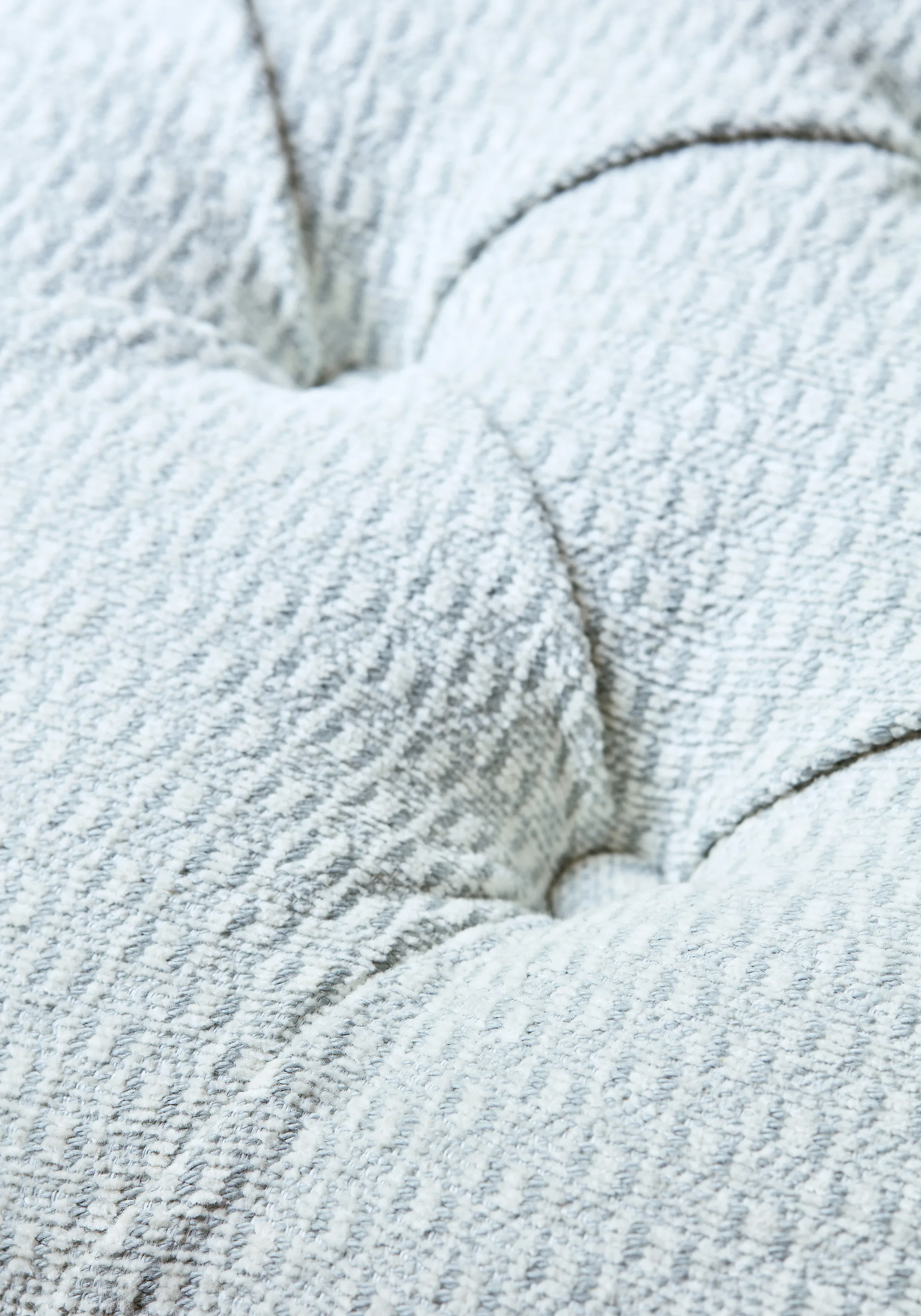 Thibaut Emilie in Mineral (W789141)
