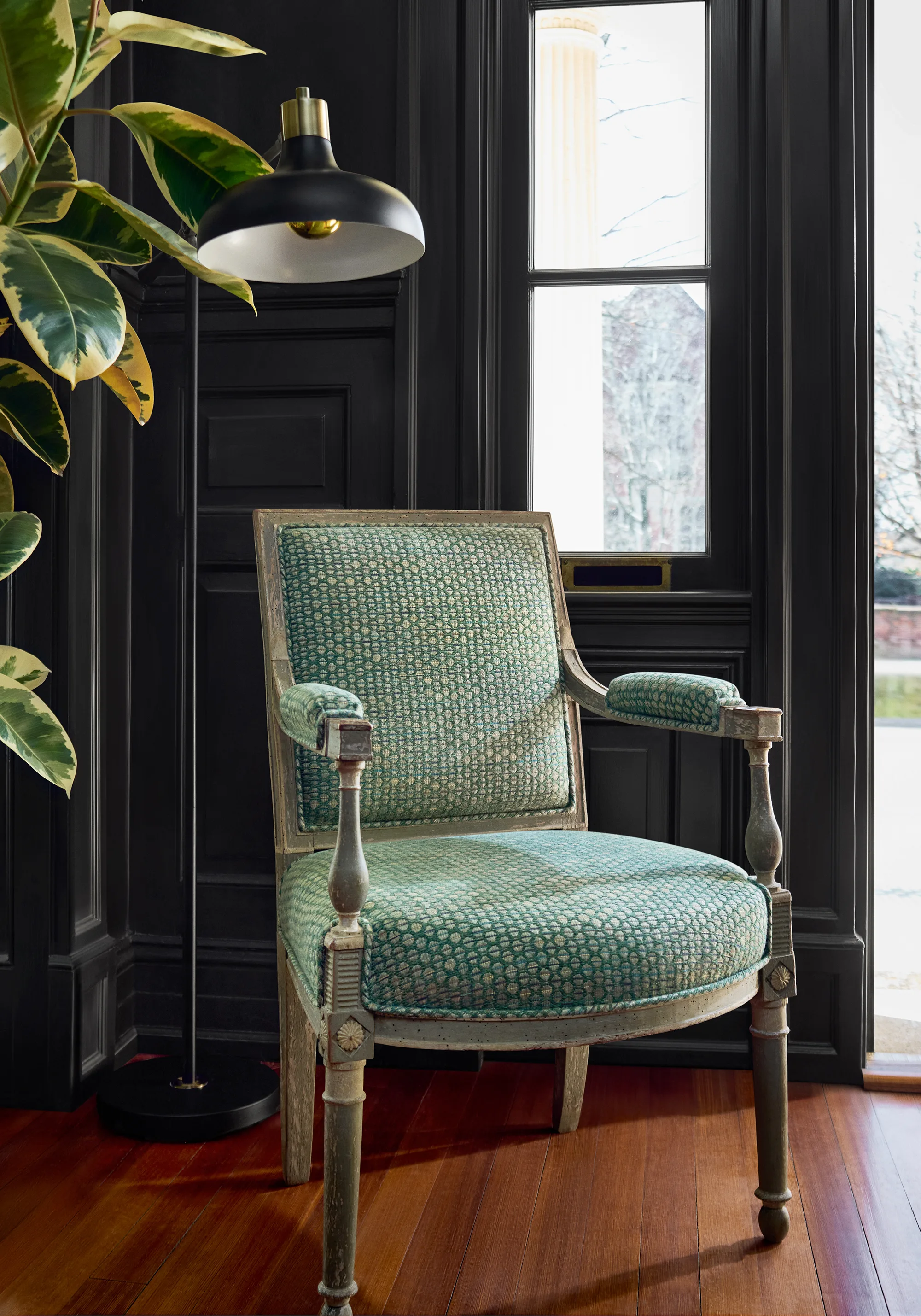 Thibaut Endicott in Pine (W711309)