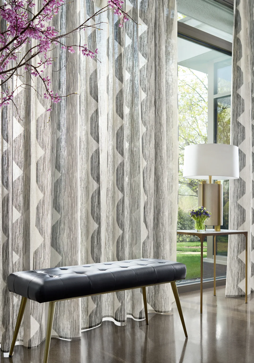 Thibaut Enzo in Ebony (FWW8274)