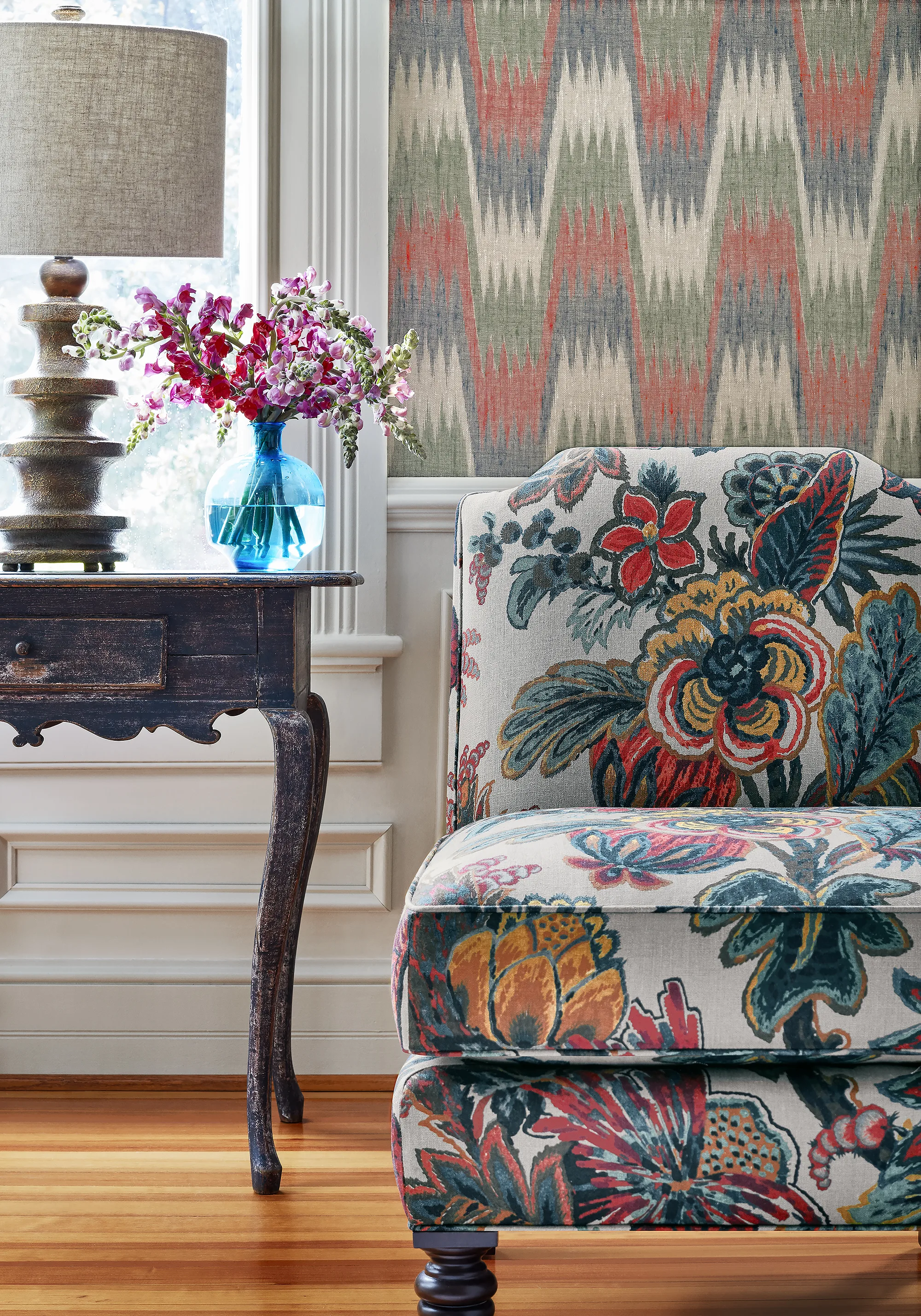 Thibaut Floral Gala in Jewel (F910216)