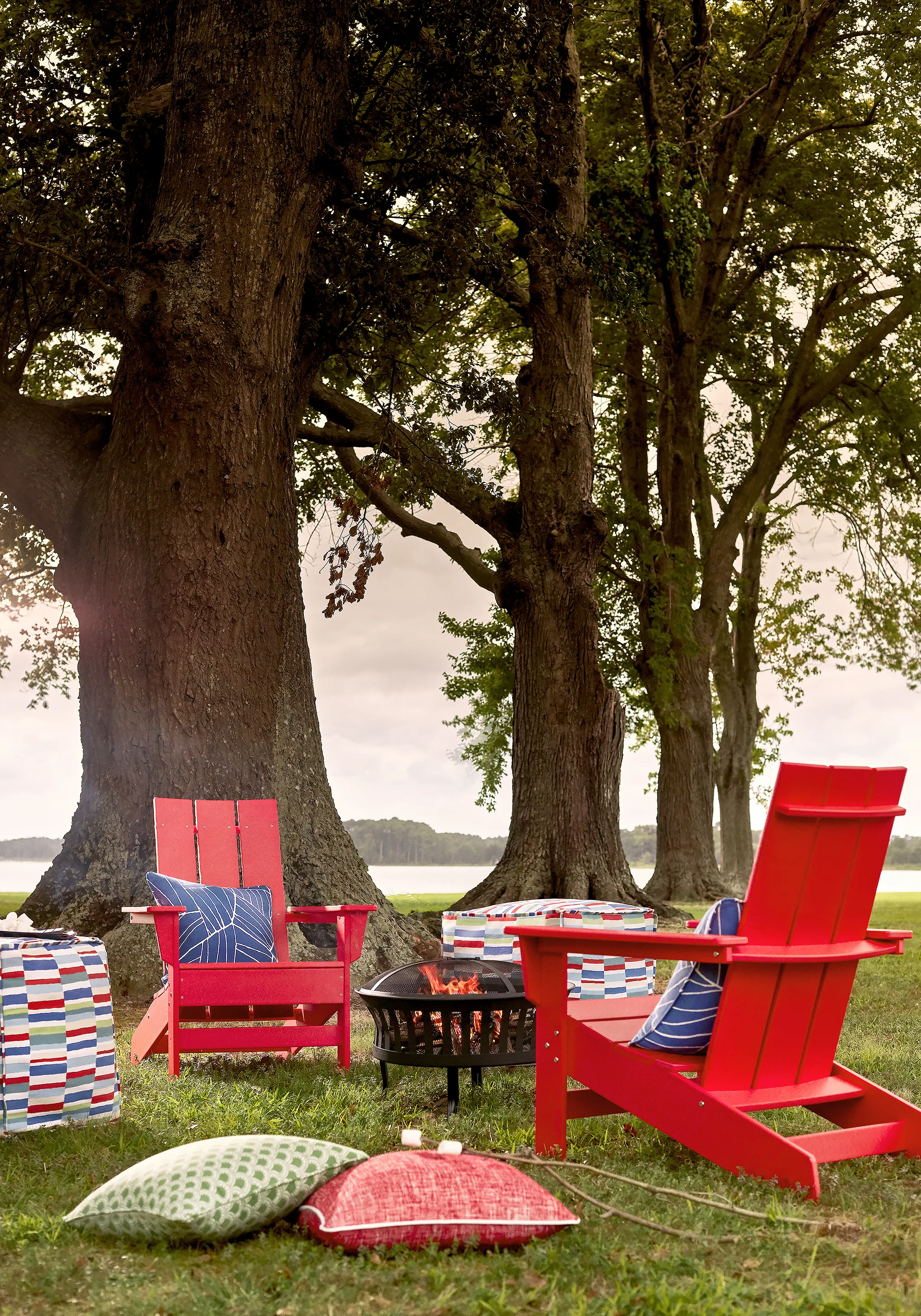 Thibaut Freeport in Cranberry (W74604)