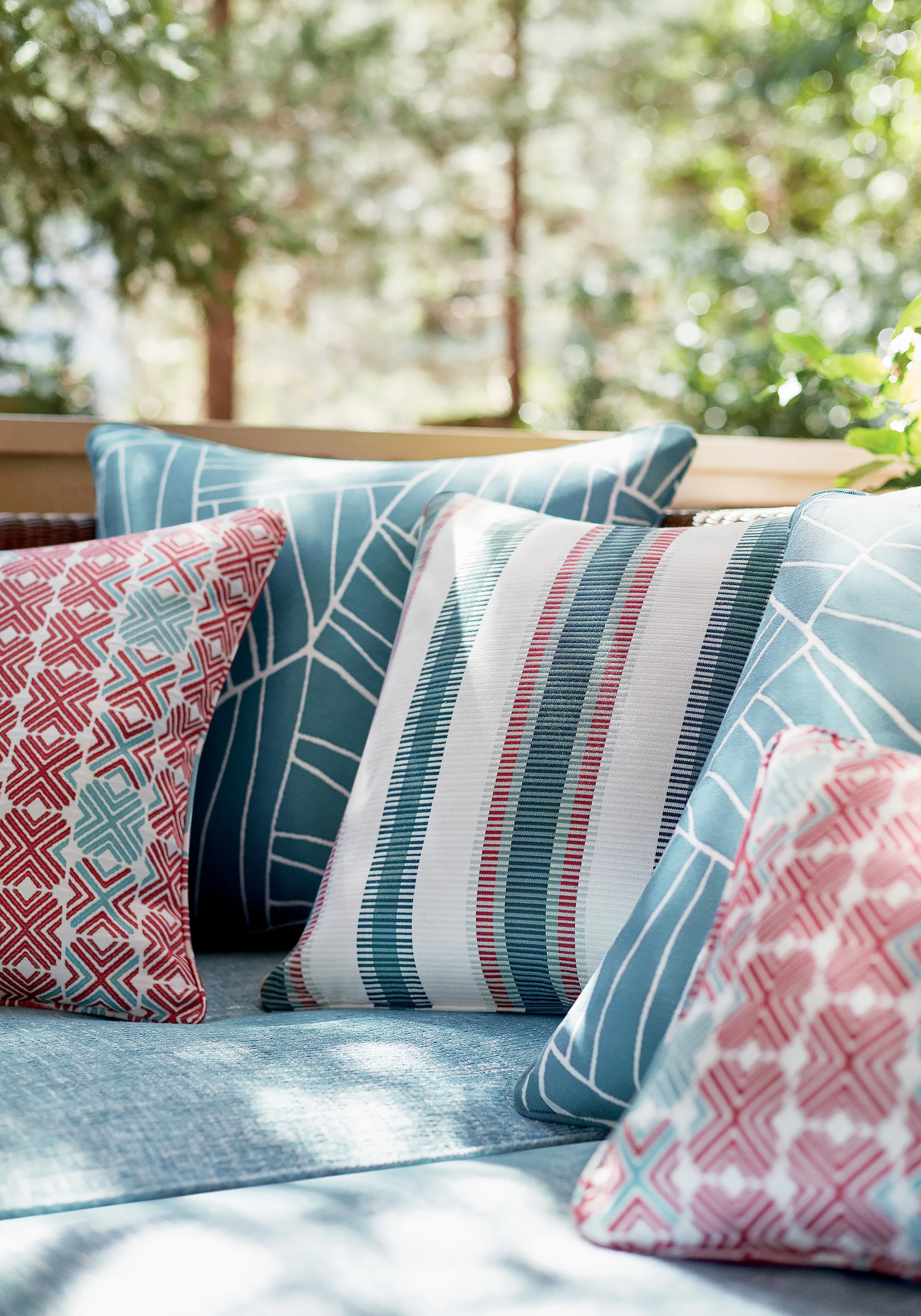 Thibaut Freeport in Pool (W74610)