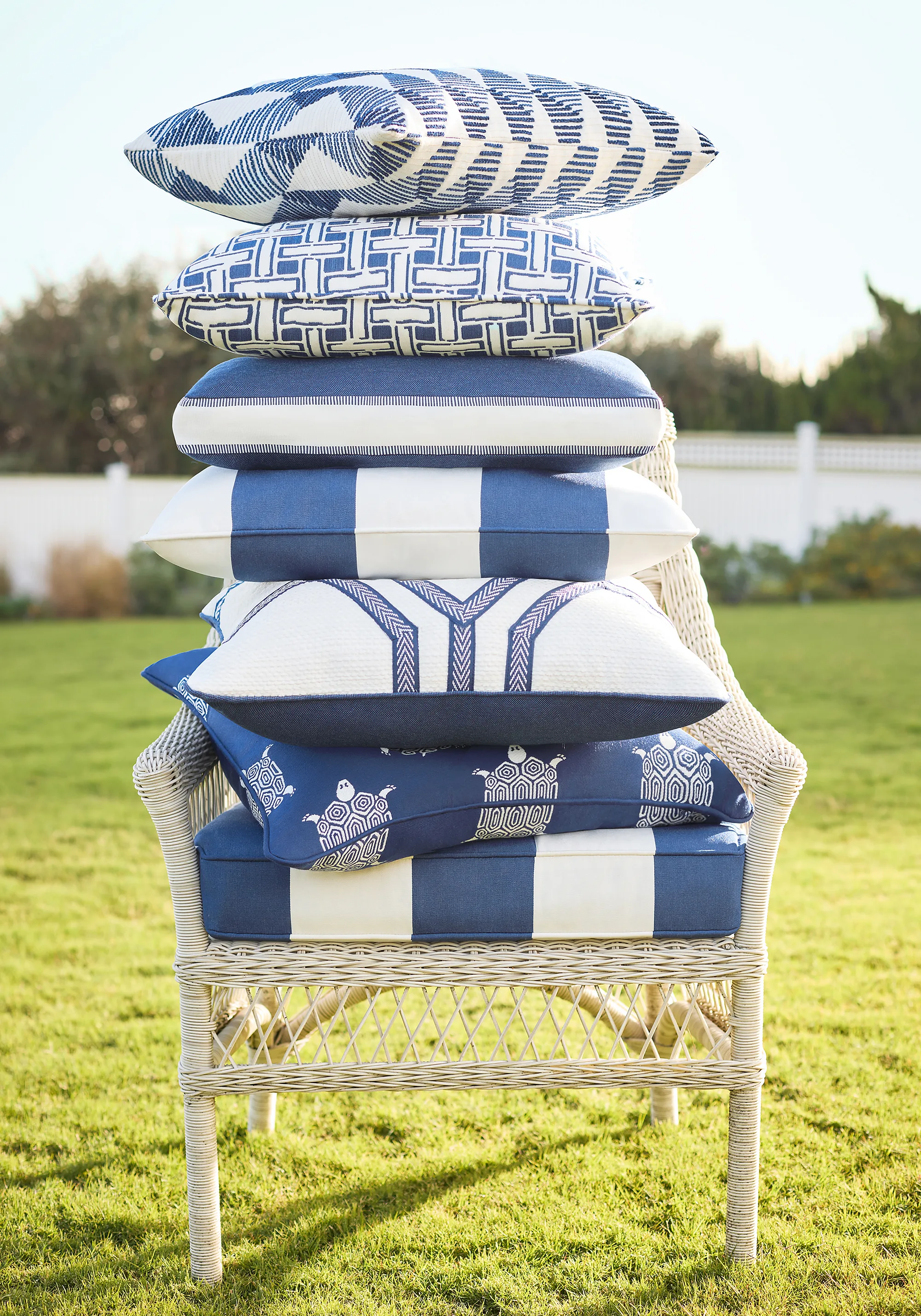 Thibaut Harper in True Blue (W81602)