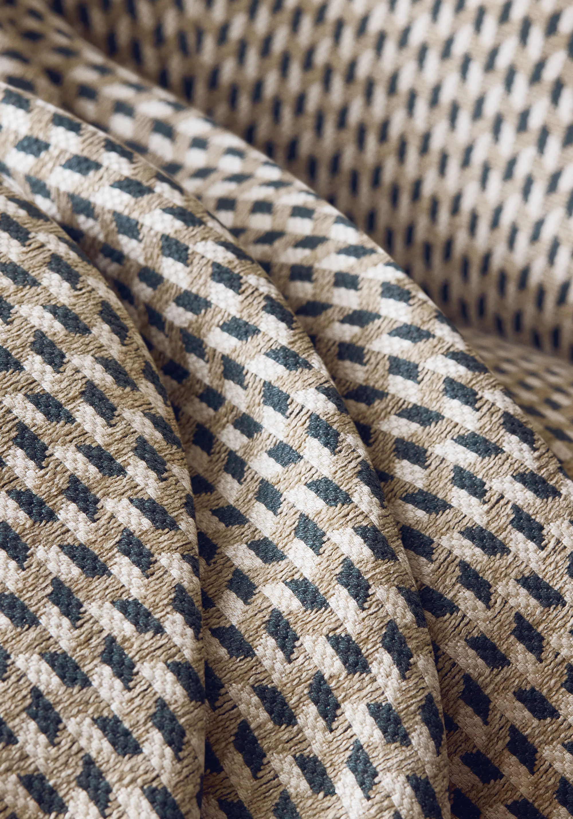 Thibaut Hendrick in Charcoal (W711312)