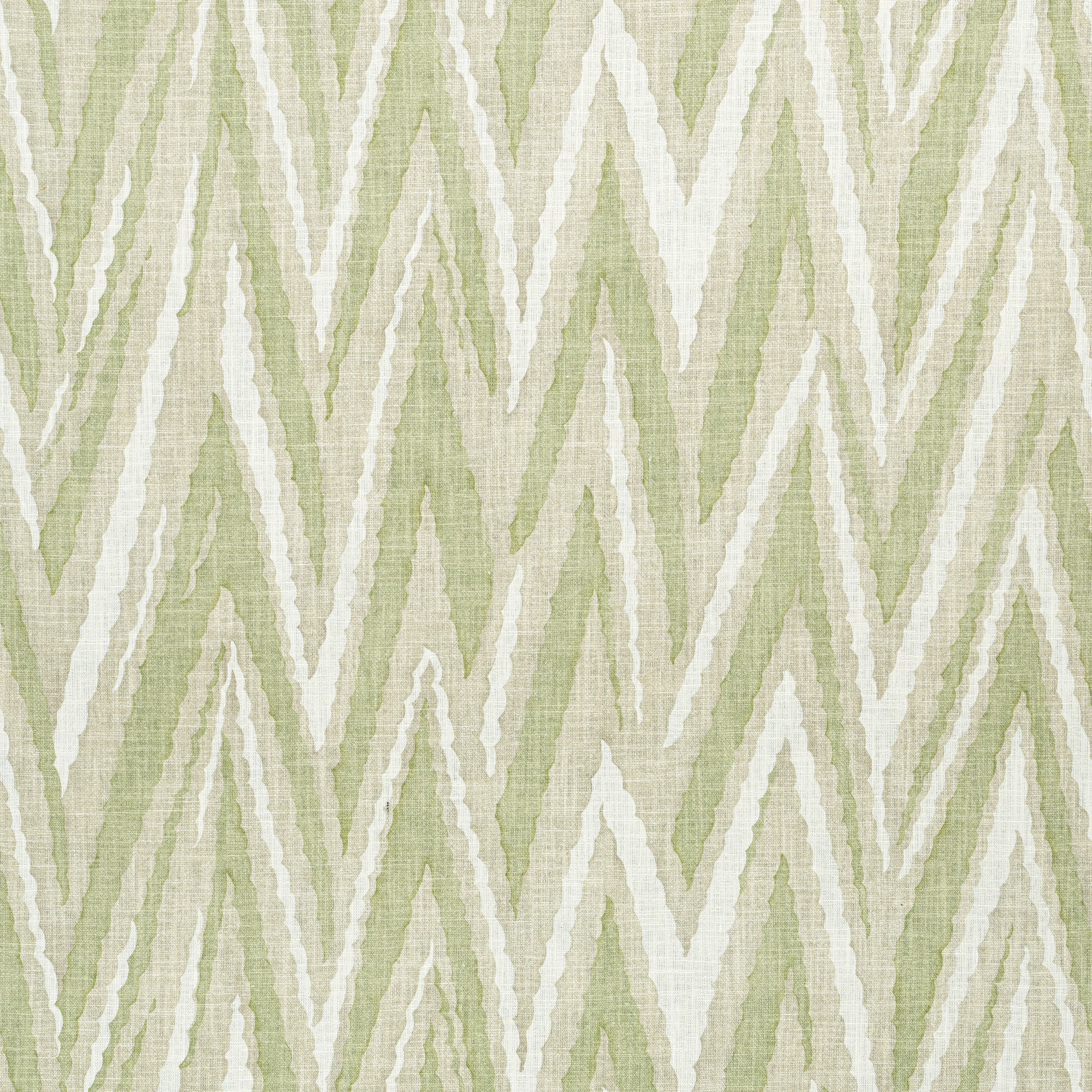 AF23140 | Highland Peak – Green