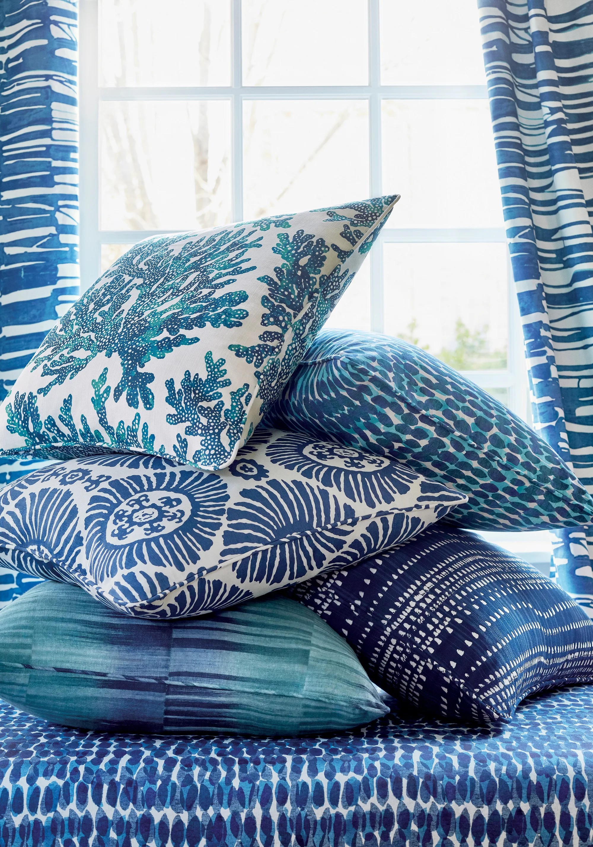 Thibaut Ischia in Navy (F910125)