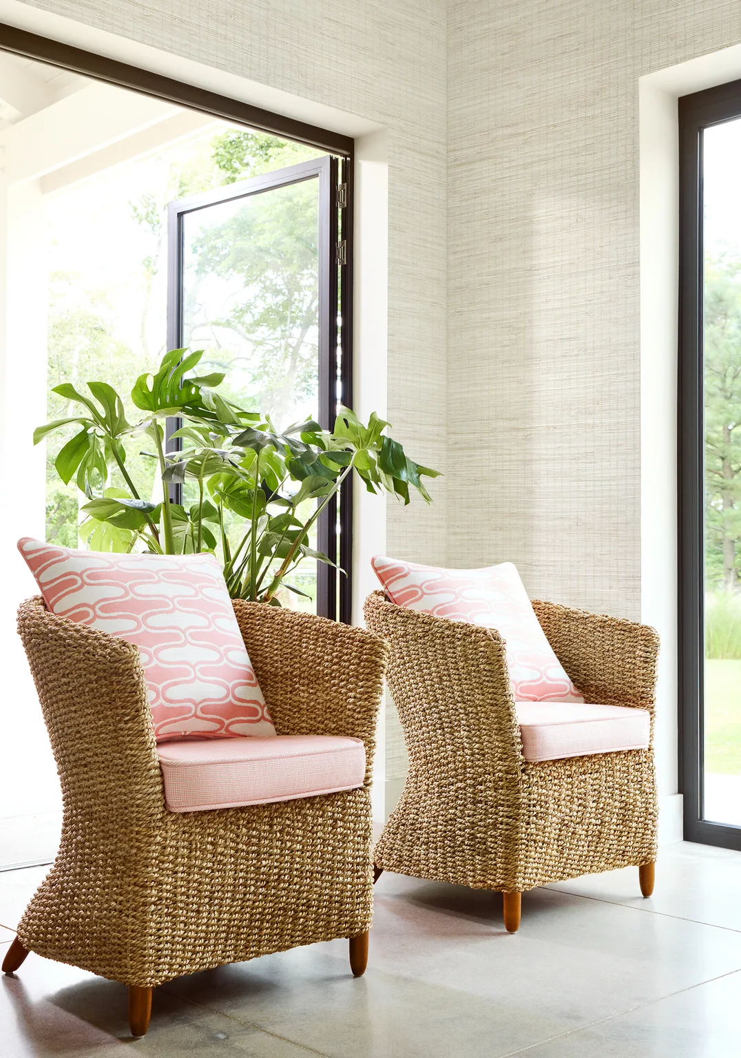 Thibaut Isla in Seashell (W8568)