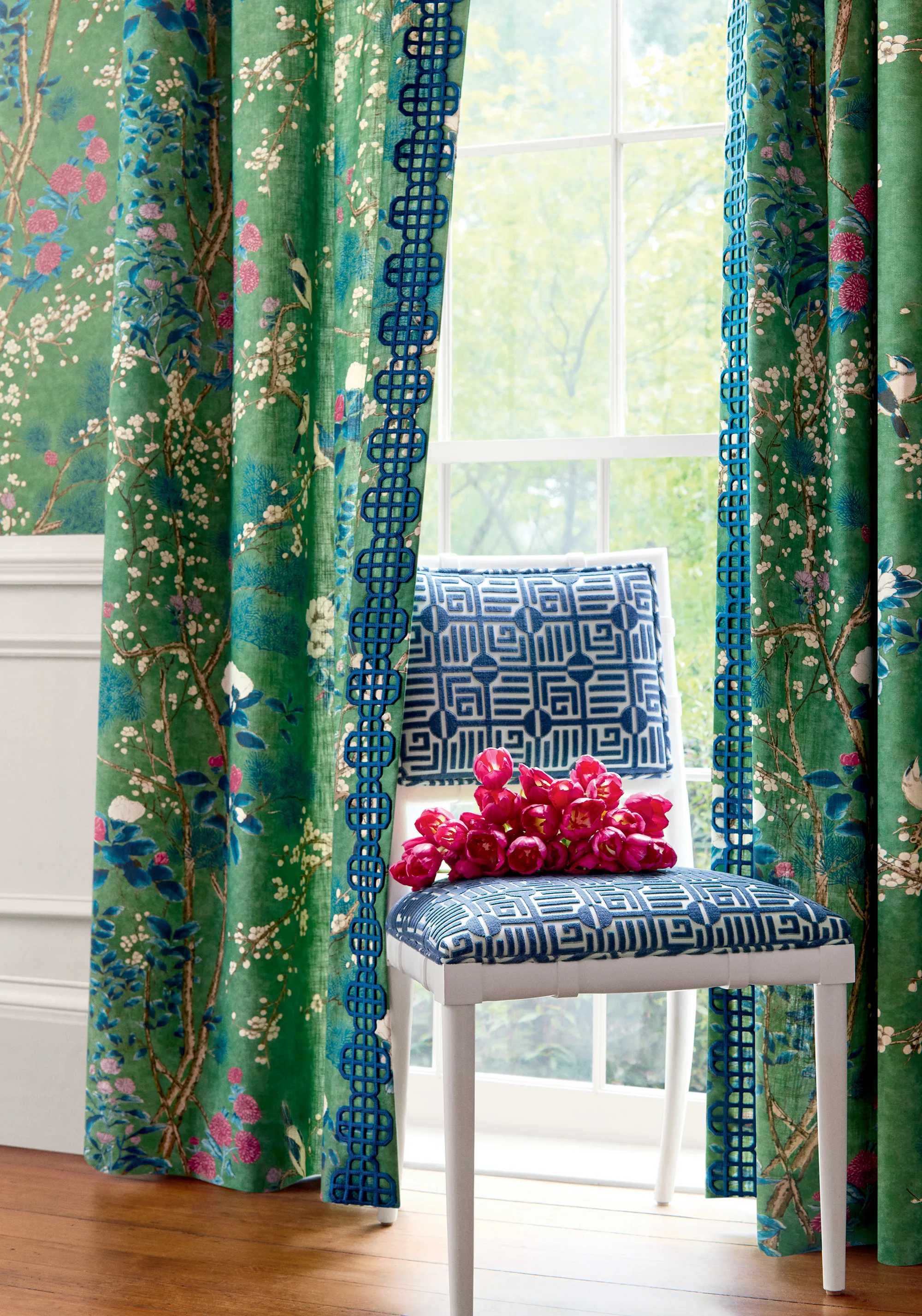 Thibaut Labyrinth Velvet in Navy (W713641)